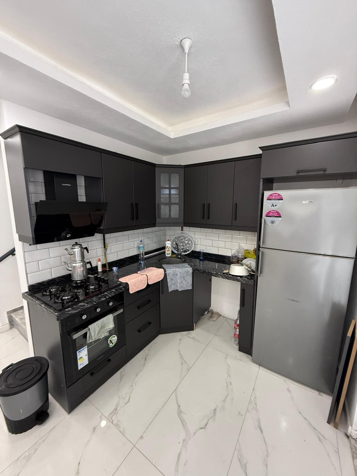 DENİZE SIFIR, KENDİNE GARAJLI, EBEVEYN BANYOLU, HAVUZLU, YERDEN ISITMA 3+1 TRİPLEKS VİLLA! KOCAALİ ALANDERE MH