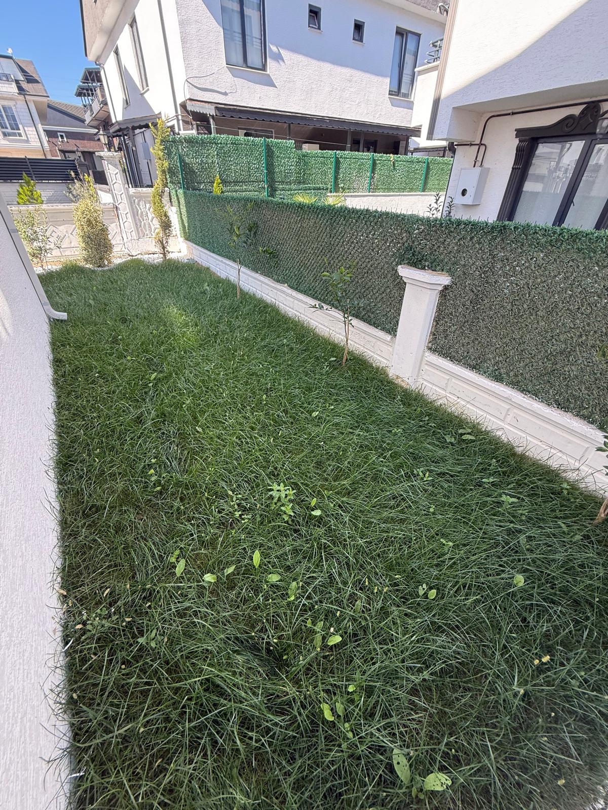 MERKEZ PLAJ, ULTRA GENİŞ BAHÇE, HAVUZLU, EBEVEYN BANYOLU, ALAÇATI TAŞ KONSEPT 4+1 TRİPLEKS VİLLA! KOCAALİ YAYLA MH