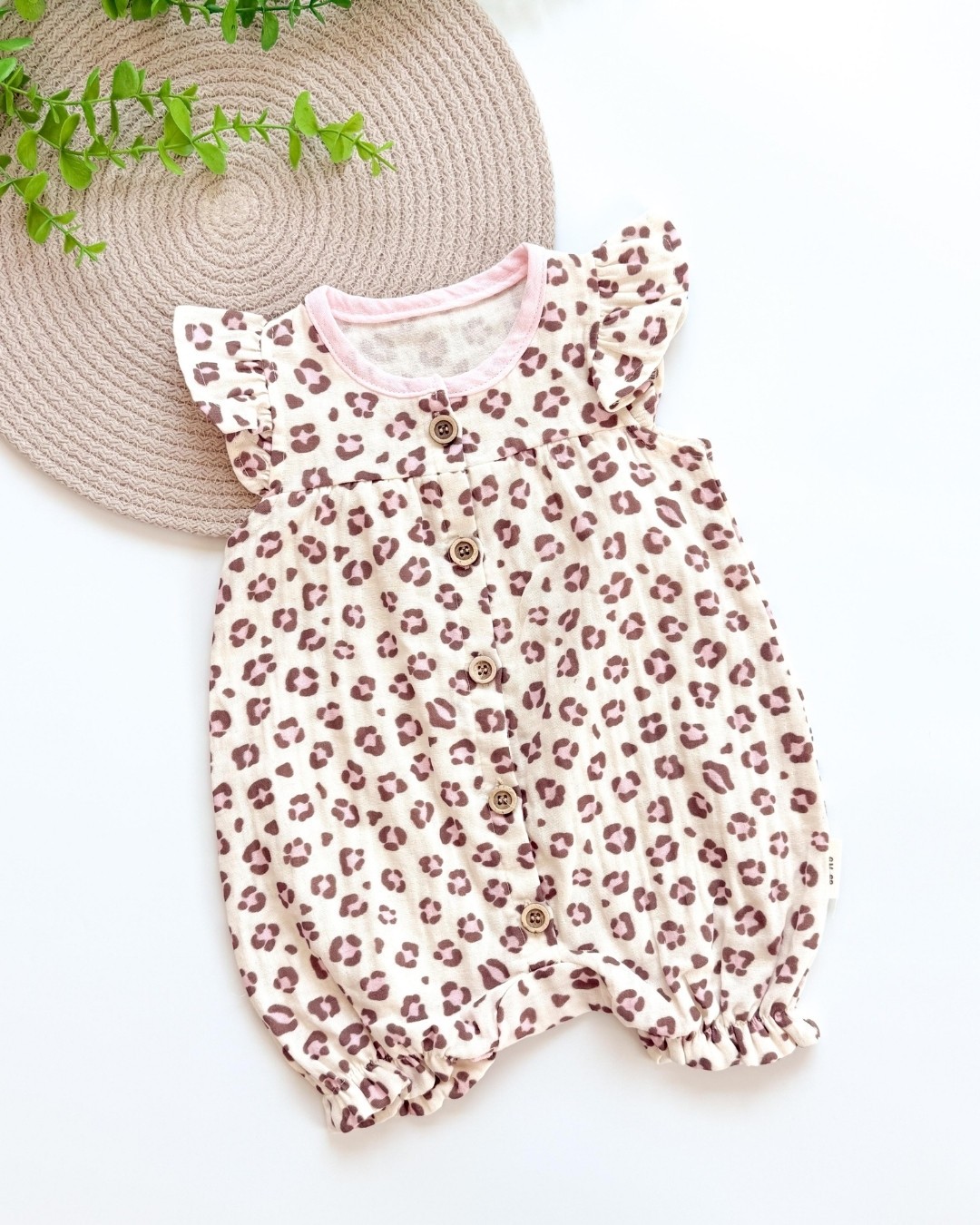 Leopar Desenli Müslin Kısa Kız Bebek Tulumu TLM149