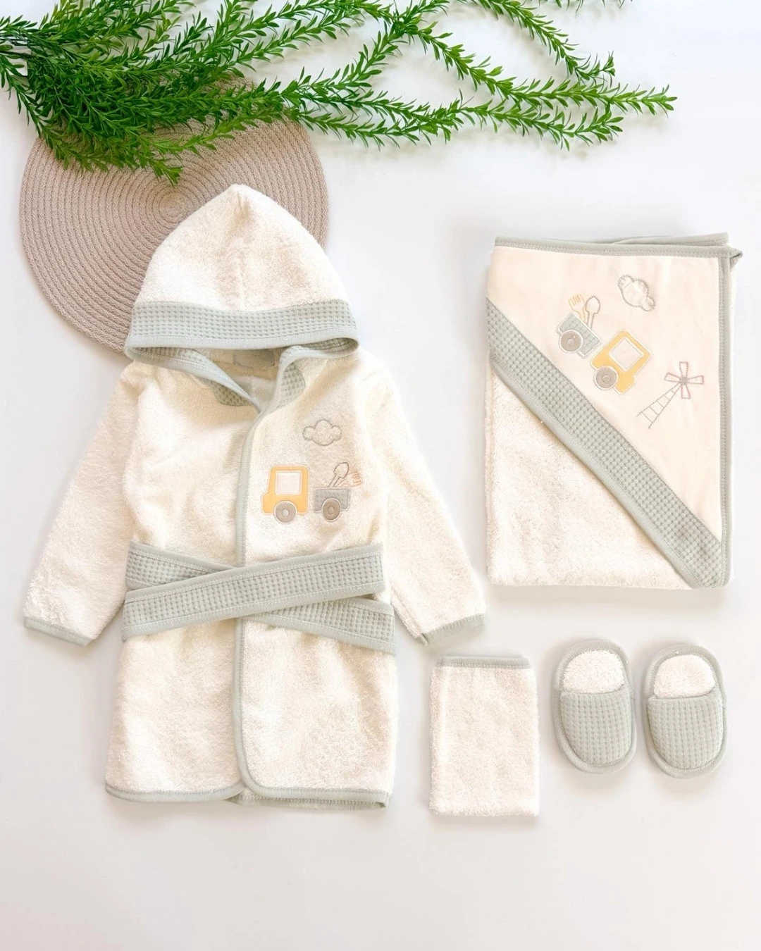 Farm Erkek Bebek 4 Parça Havlu Bornoz Seti