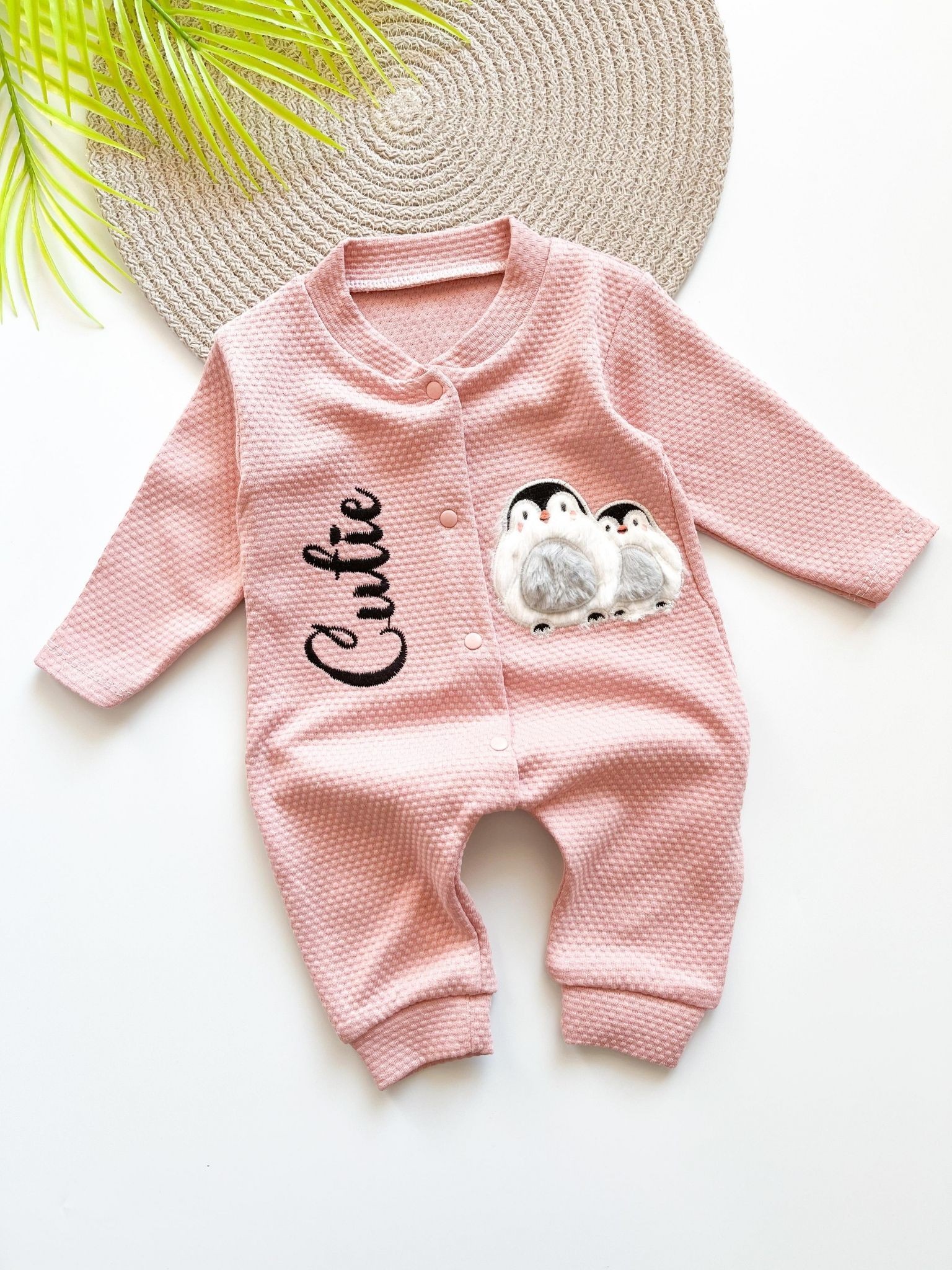Penguen Baskılı Kız Bebek Tulumu TLM28