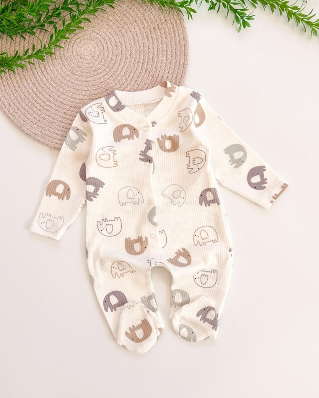 Fil Desenli Patikli Bebek Tulumu - Beyaz