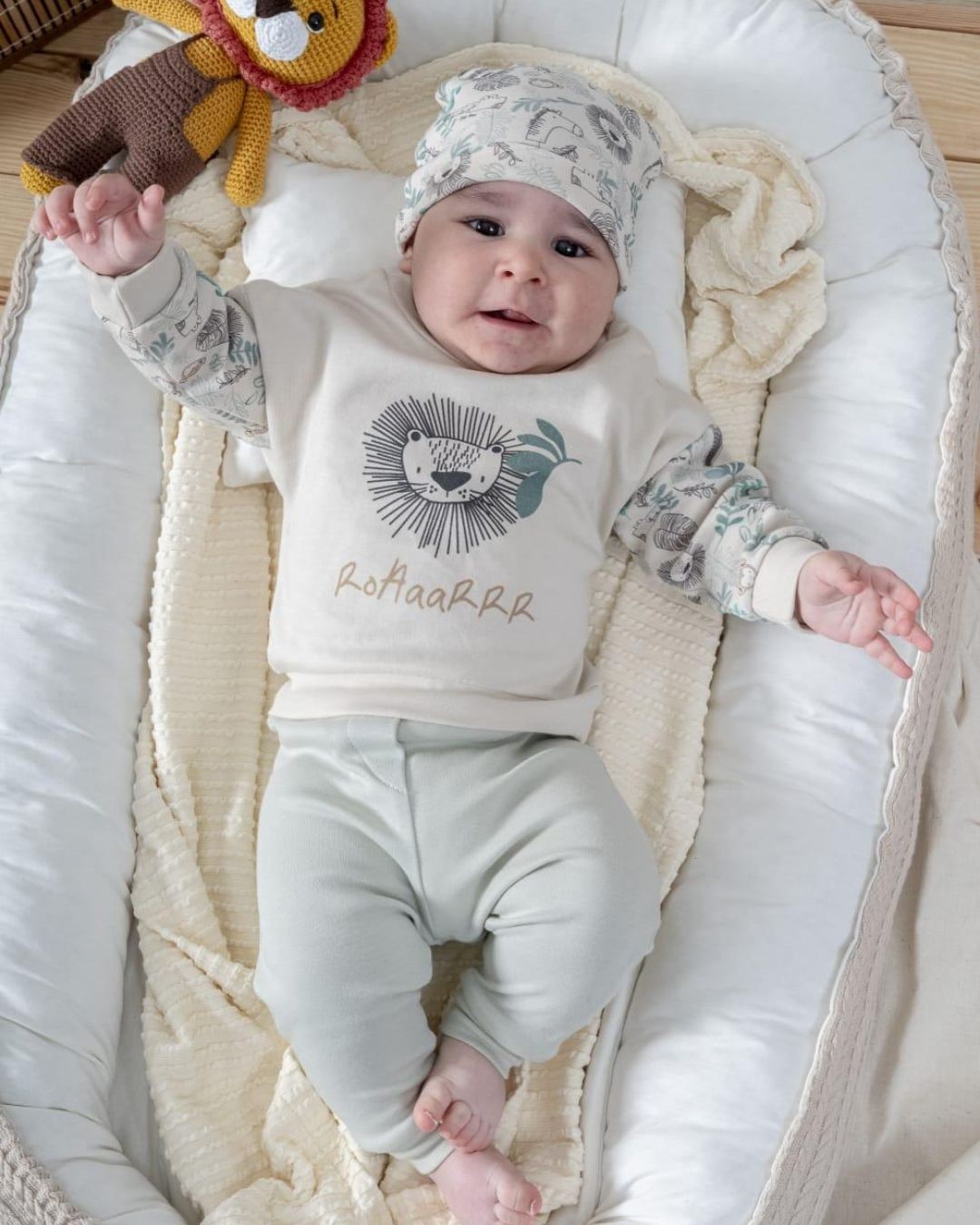 Aslan Baskılı 3 Parça Erkek Bebek Alt Üst Takımı AÜ46
