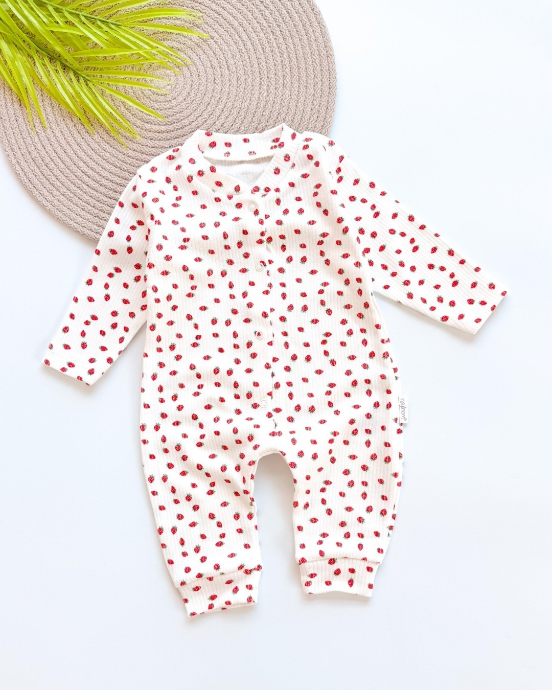 Minik Çilek Desenli Bebek Tulumu TLM122 - Beyaz
