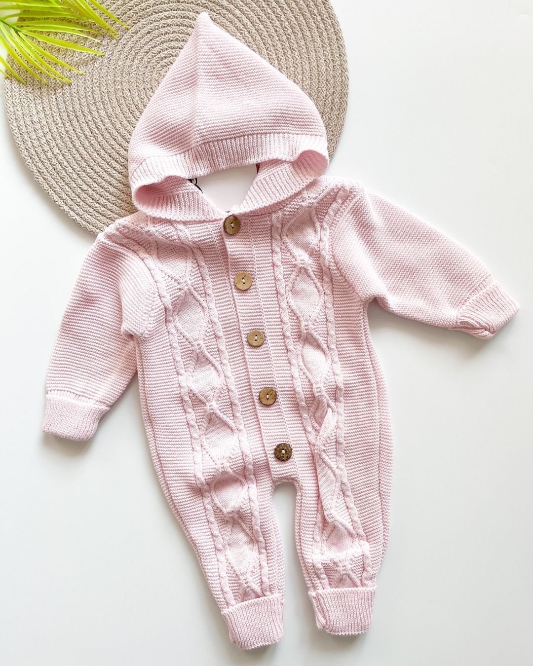 Ahşap Düğmeli Kapşonlu Triko Bebek Tulumu TLM96
