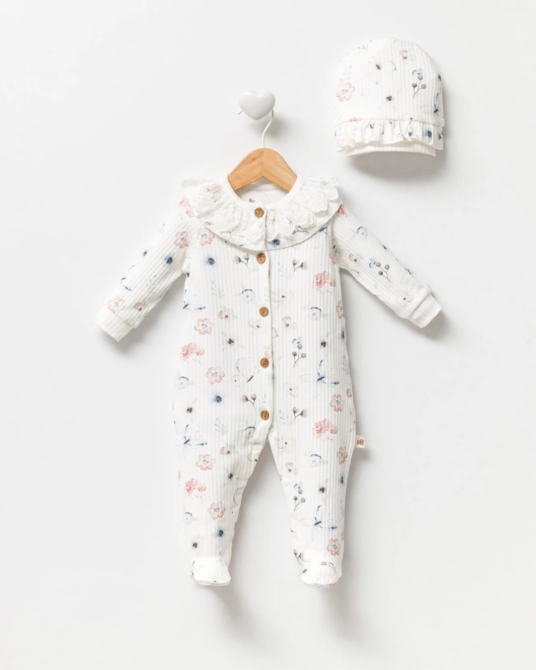 Garden Yakası Dantelli Ahşap Düğmeli Kız Bebek Tulumu - Somon