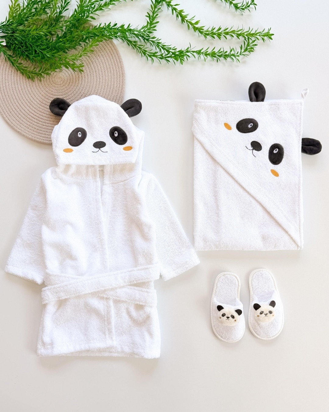 Pandalı 3 Parça Bebek Bornoz Seti