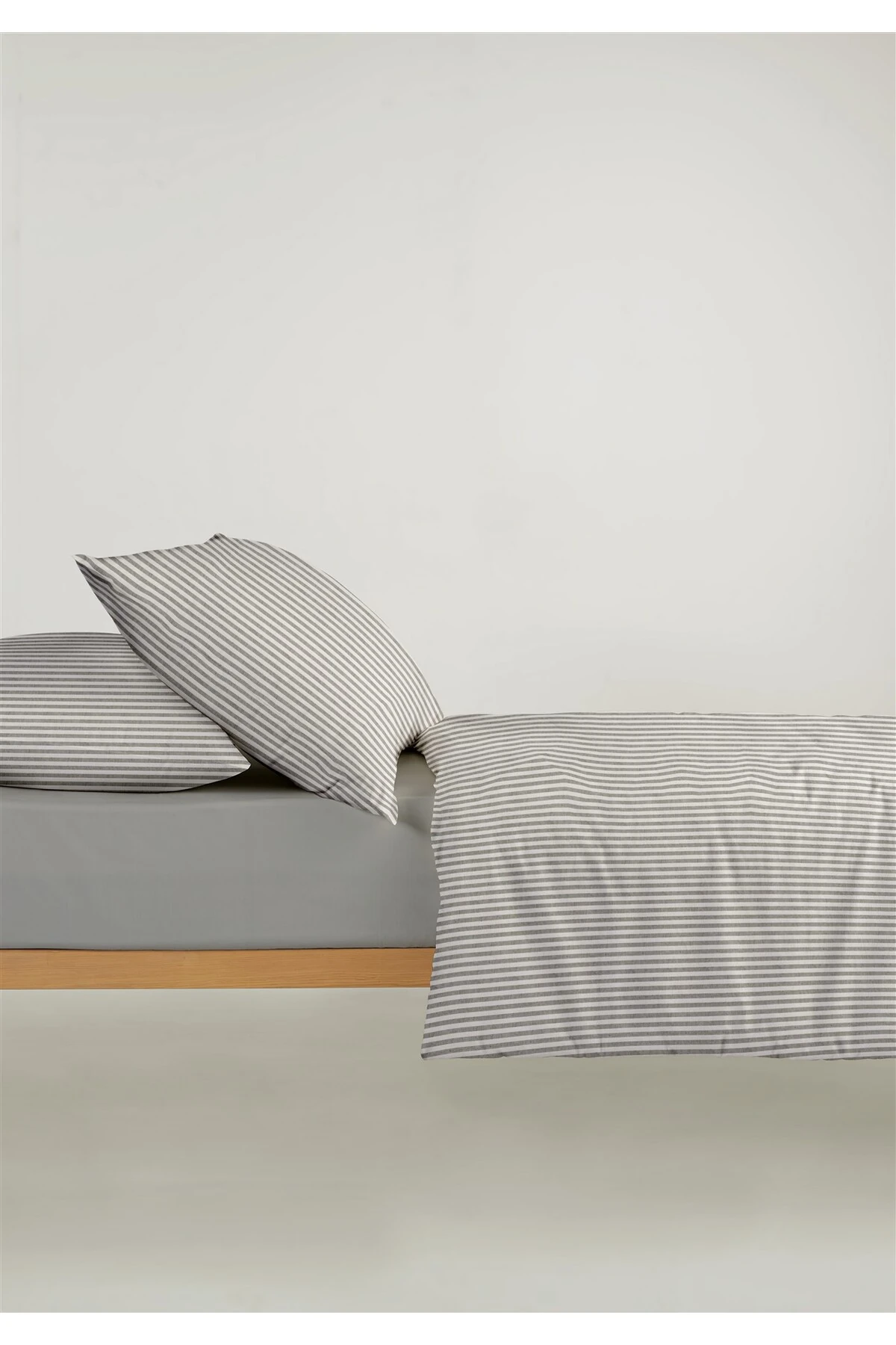 Striped %100 Pamuk Ranforce Yezra Ipliği Boyalı Nevresim Takımı Çift Kişilik - 200x220 Cm - Haki̇