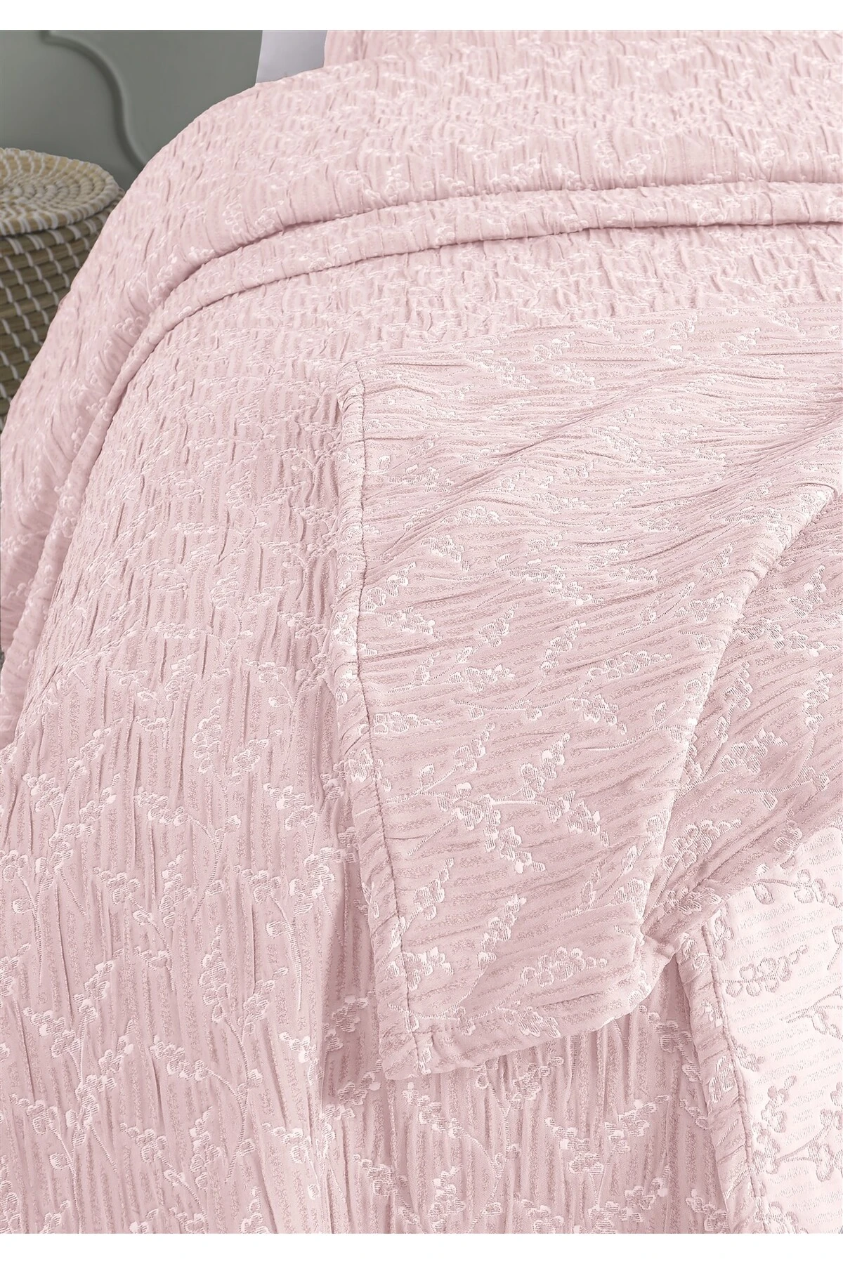 Dolgulu Jakarlı Yatak Örtüsü Seti Çift Kişilik Bej 230x240 cm - fayne pudra