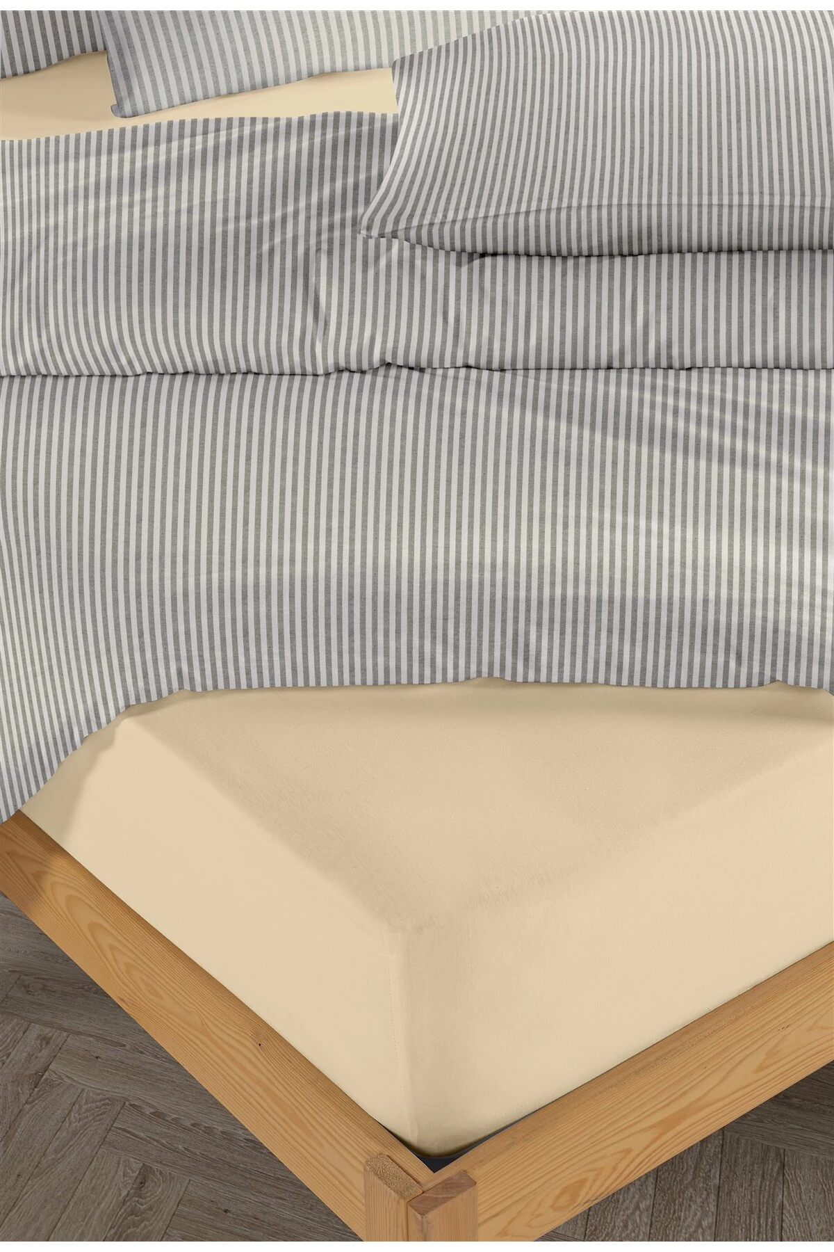 Mira %100 Pamuk Ranforce Yezra Ipliği Boyalı Nevresim Takımı Tek Kişilik - 160x220 cm - Haki̇