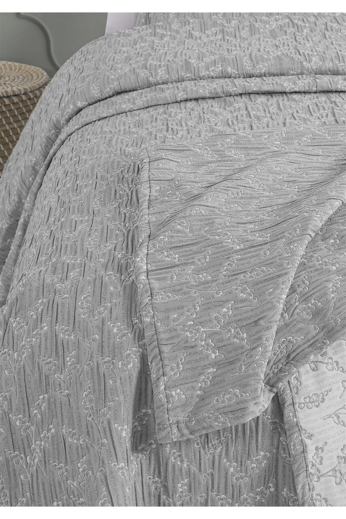 Dolgulu Jakarlı Yatak Örtüsü Seti Çift Kişilik Bej 230x240 cm - fayne gri̇