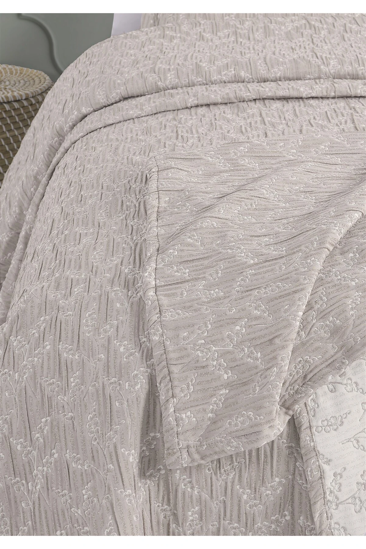 Dolgulu Jakarlı Yatak Örtüsü Seti Çift Kişilik Bej 230x240 cm - fayne bej