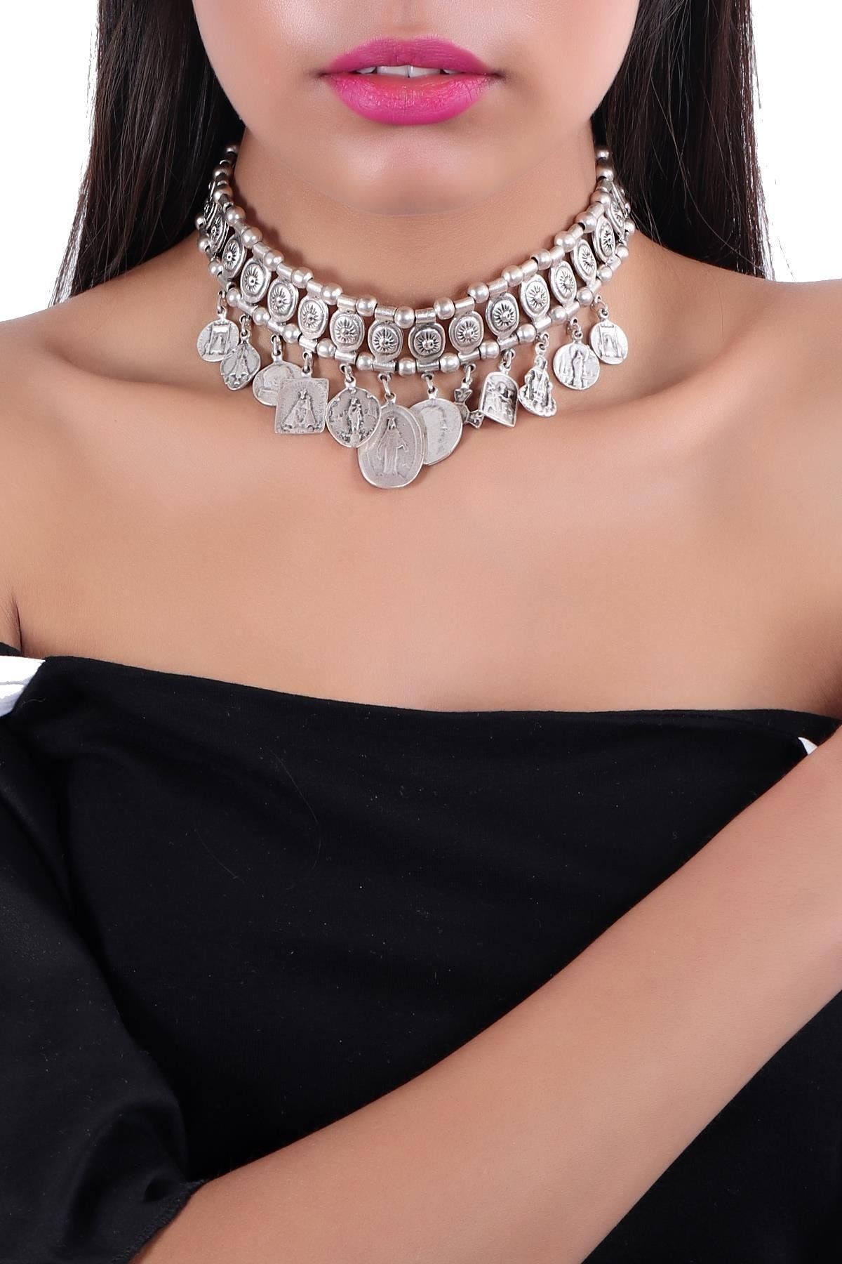 Kadın Antik Gümüş Kaplama Madalyon Charm  Choker