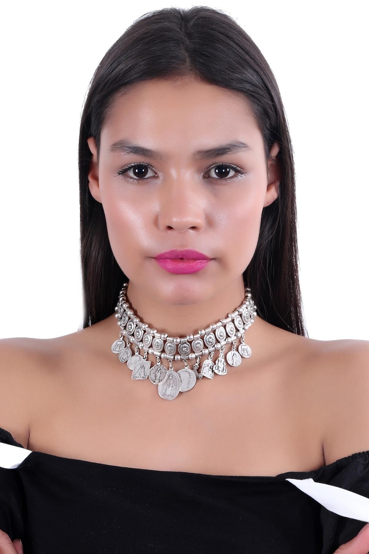 Kadın Antik Gümüş Kaplama Madalyon Charm  Choker