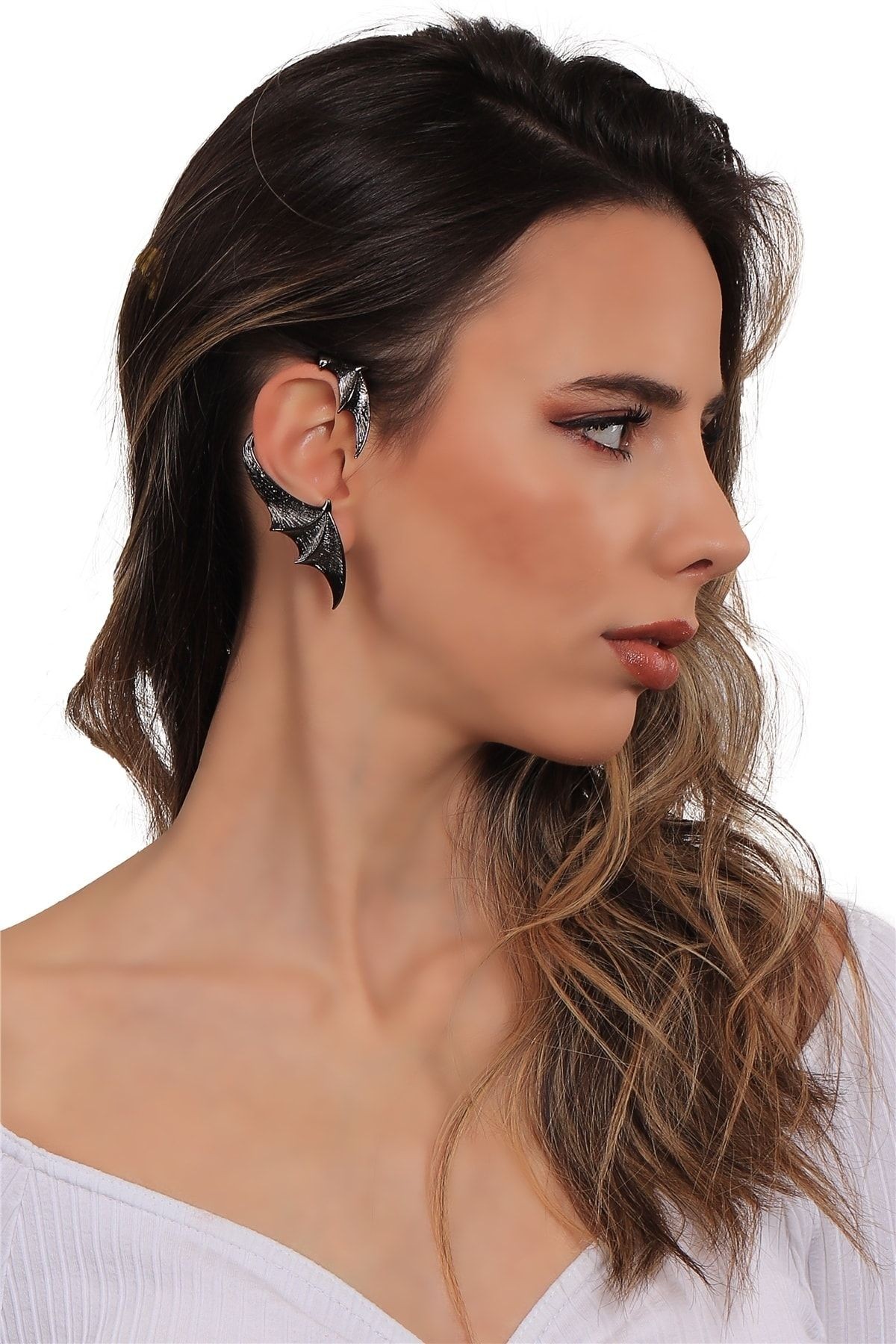 Kadın Antrasit Lak Kaplama Çivili Model Ear Cuff Sağ Kulak Yarasa Küpe