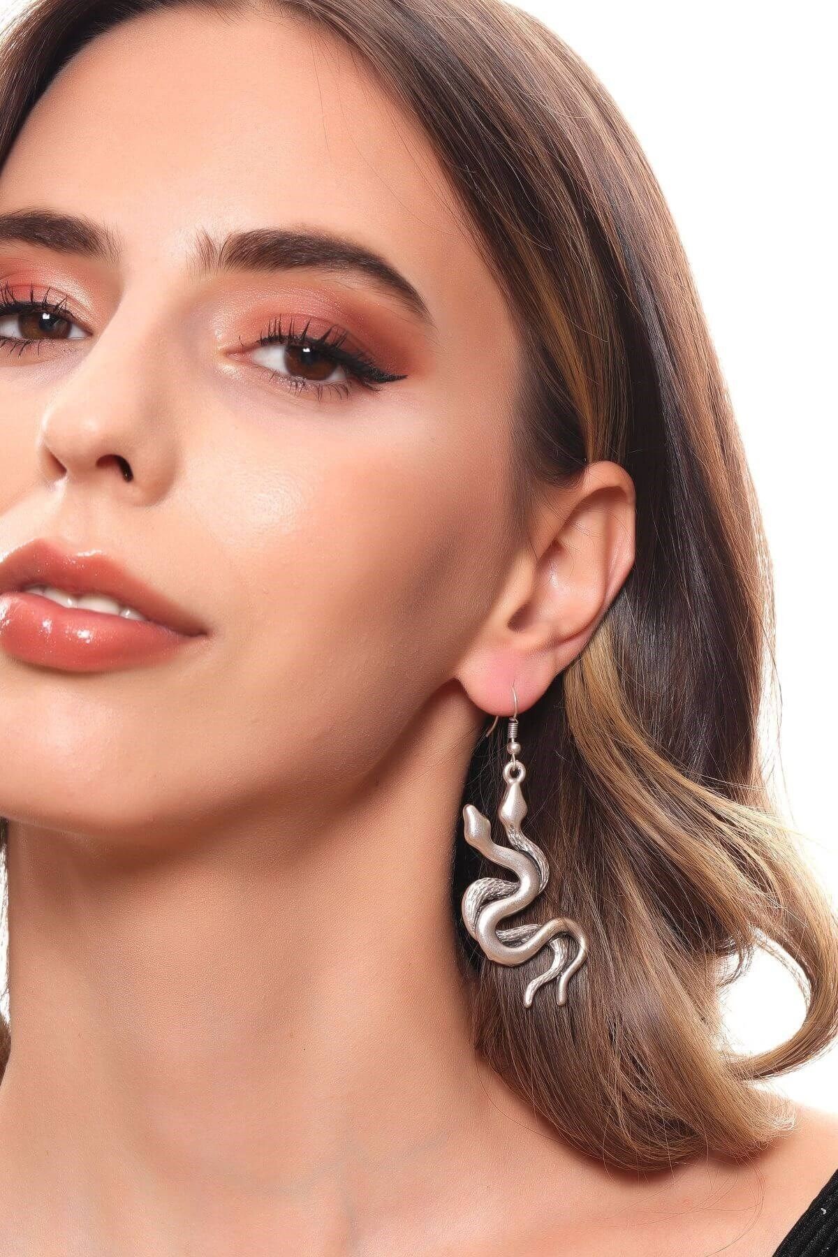 Kadın Antik Gümüş Kaplama Sallantılı Model İkili Yılan Küpe