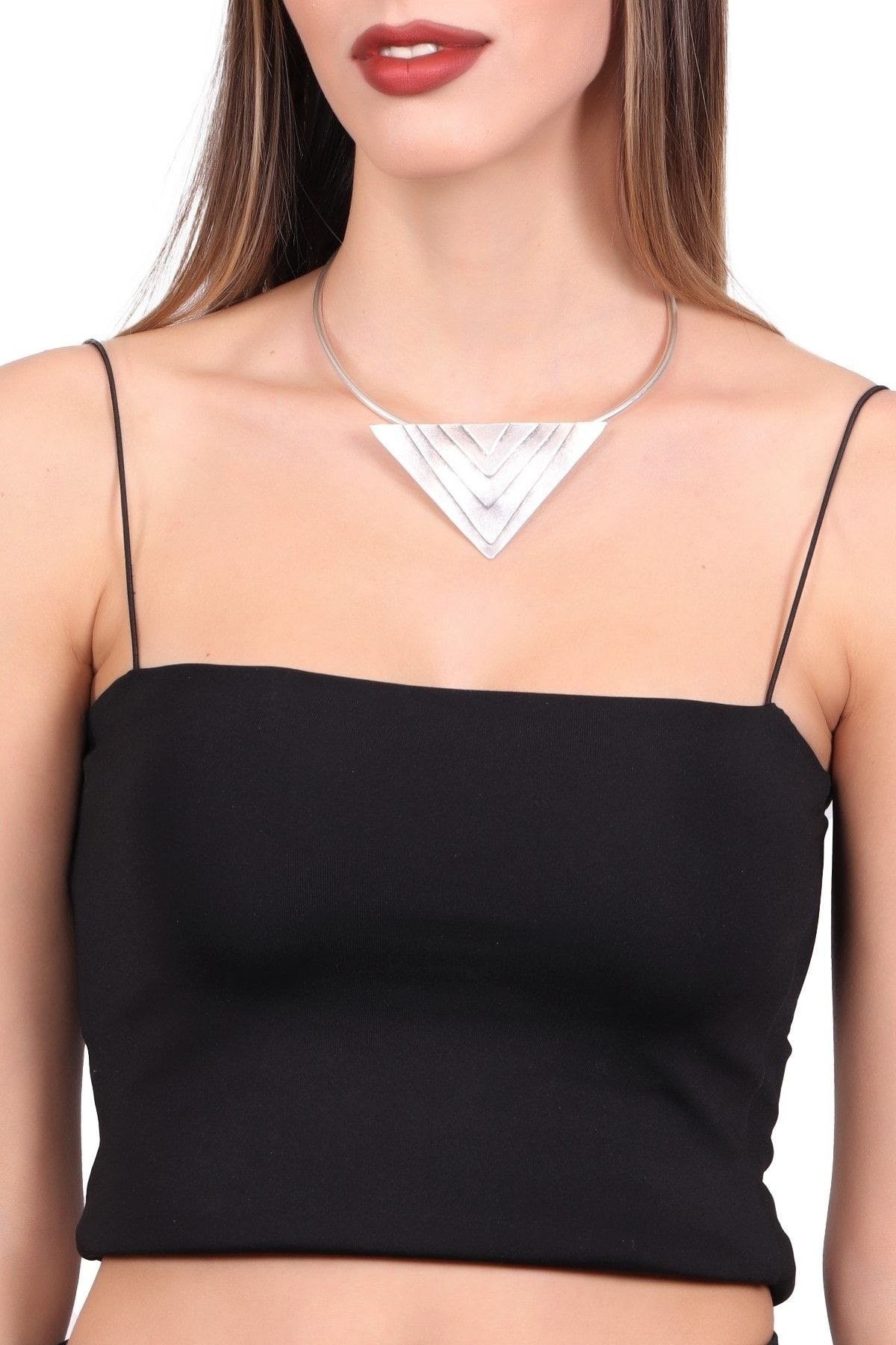 Kadın Antik Gümüş Kaplama Üçgen Uçlu Choker