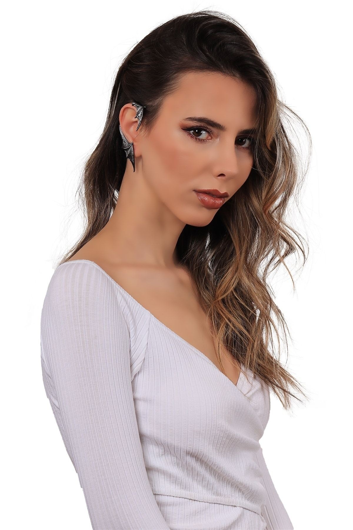 Kadın Antrasit Lak Kaplama Çivili Model Ear Cuff Sağ Kulak Yarasa Küpe