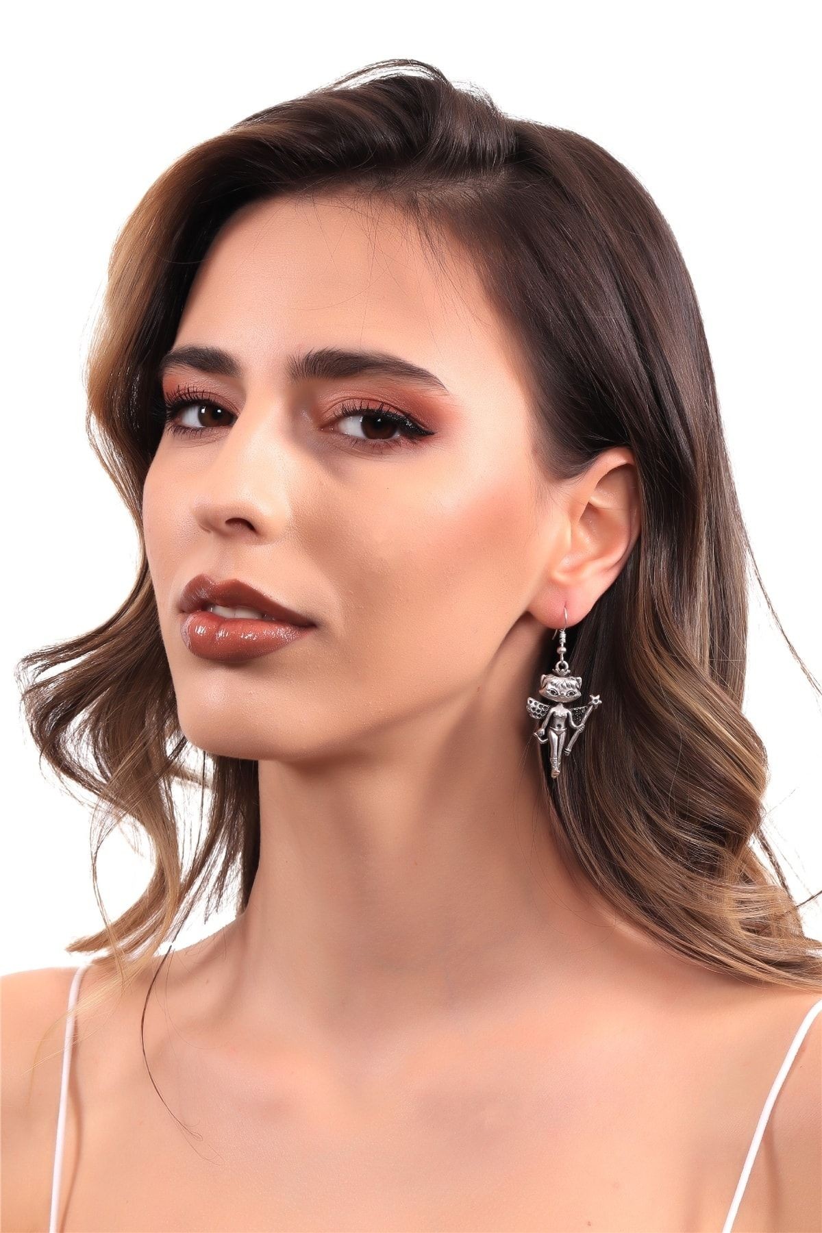 Kadın Antik Gümüş Kaplama Sallantılı Model Peri Kedi Küpe