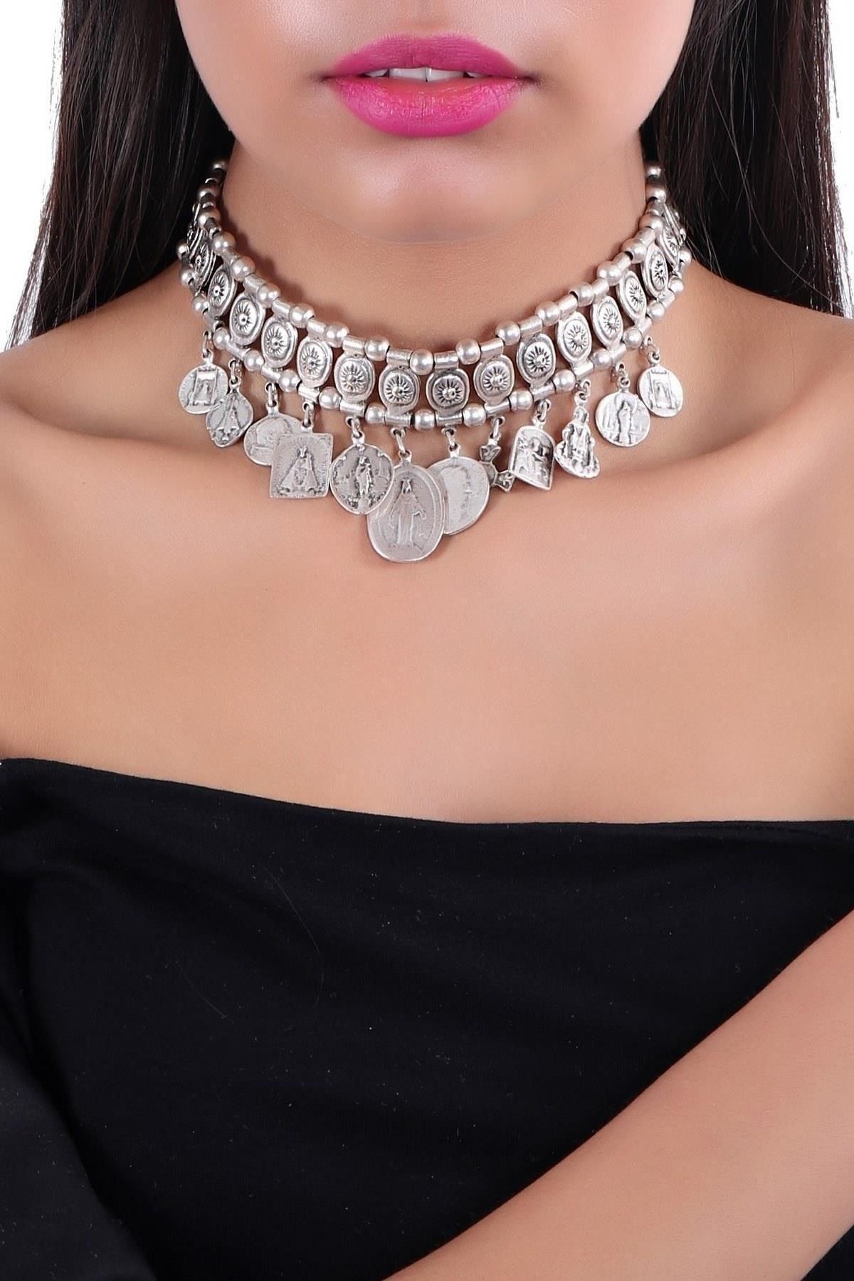 Kadın Antik Gümüş Kaplama Madalyon Charm  Choker