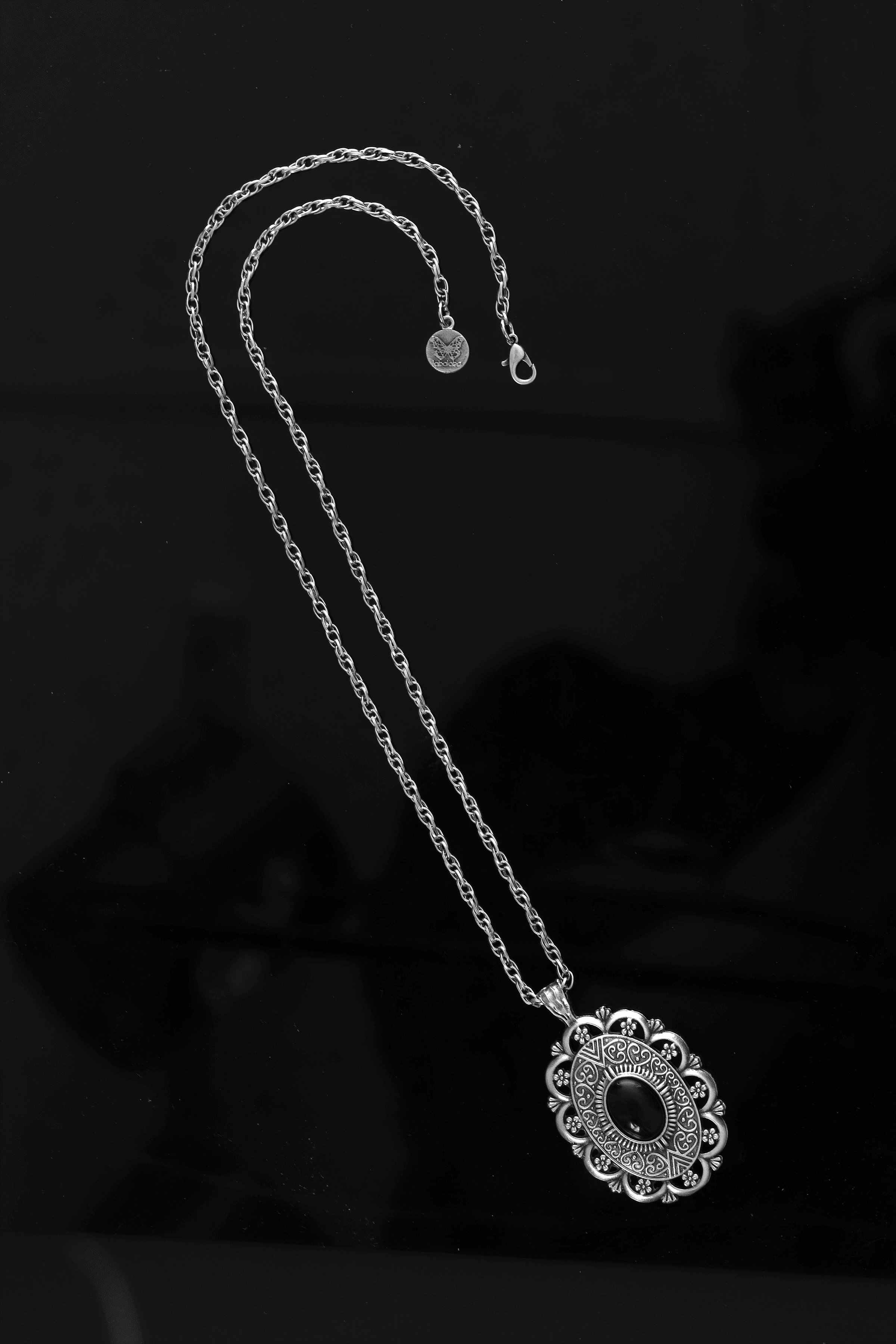 Labalaba Kadın Antik Gümüş Kaplama Siyah Boncuklu Bohem Uçlu Uzun Zincir Kolye