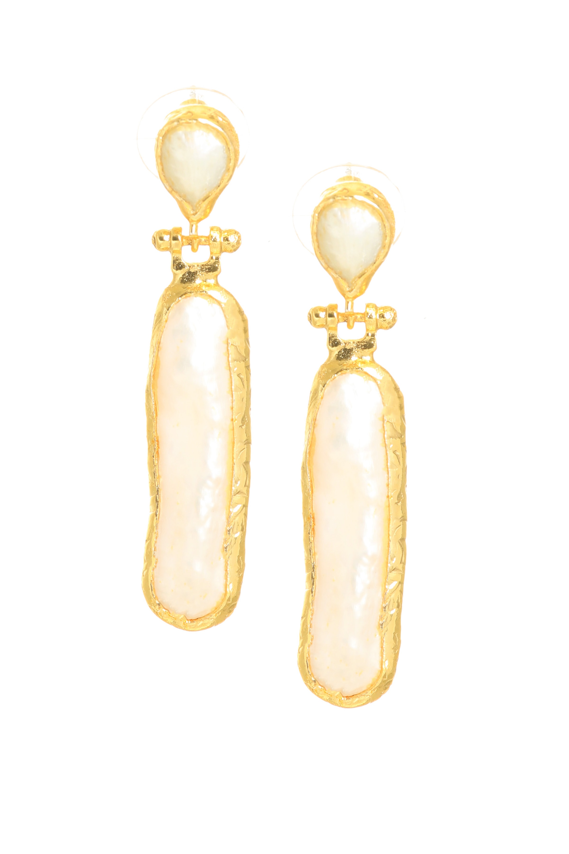 Labalaba Kadın Lak Altın Kaplama Çivili Model İncili Tasarım Küpe