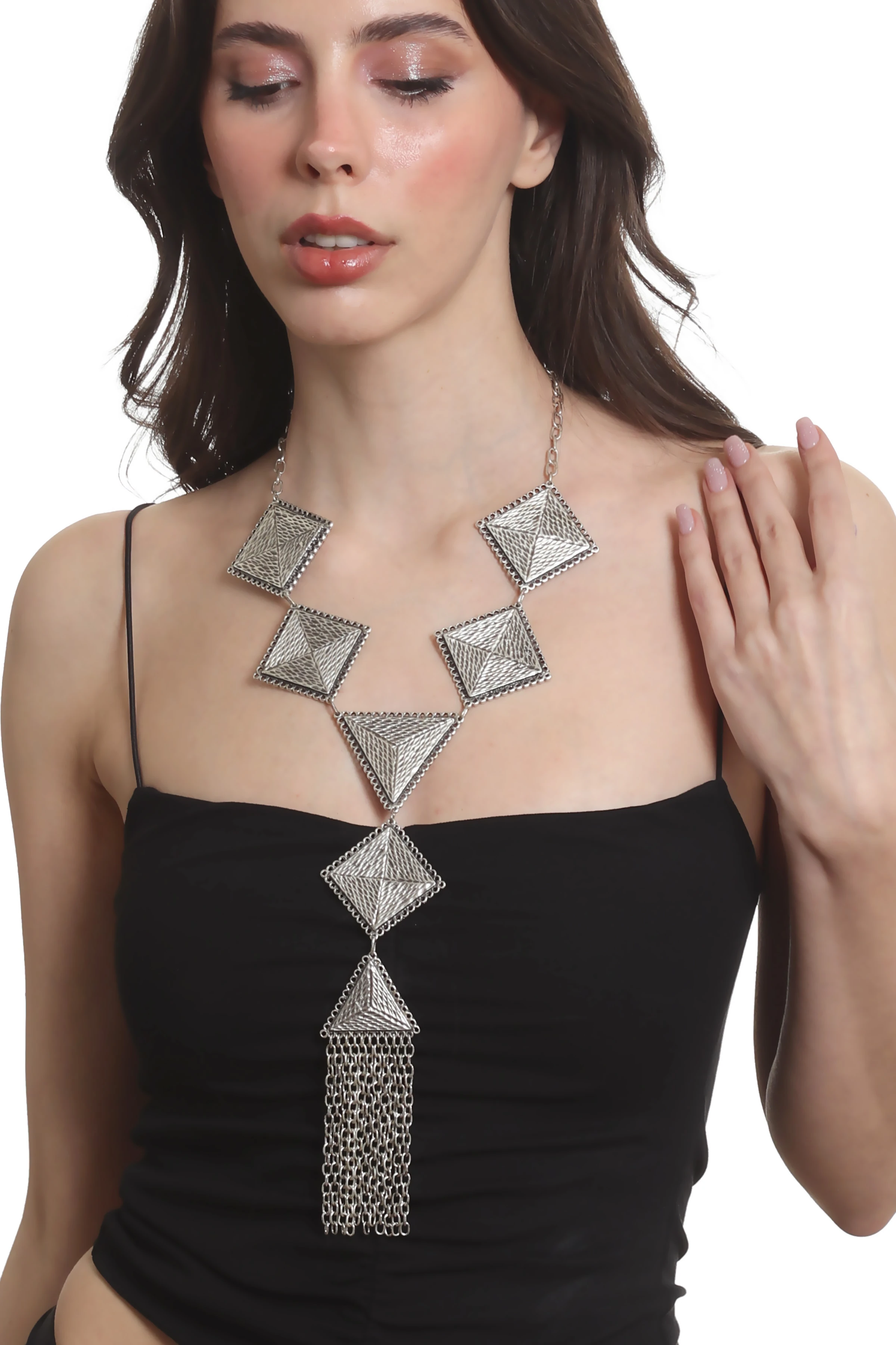 Labalaba Kadın Antik Gümüş Kaplama Geometrik Parçalı Püsküllü Tasarım Kolye