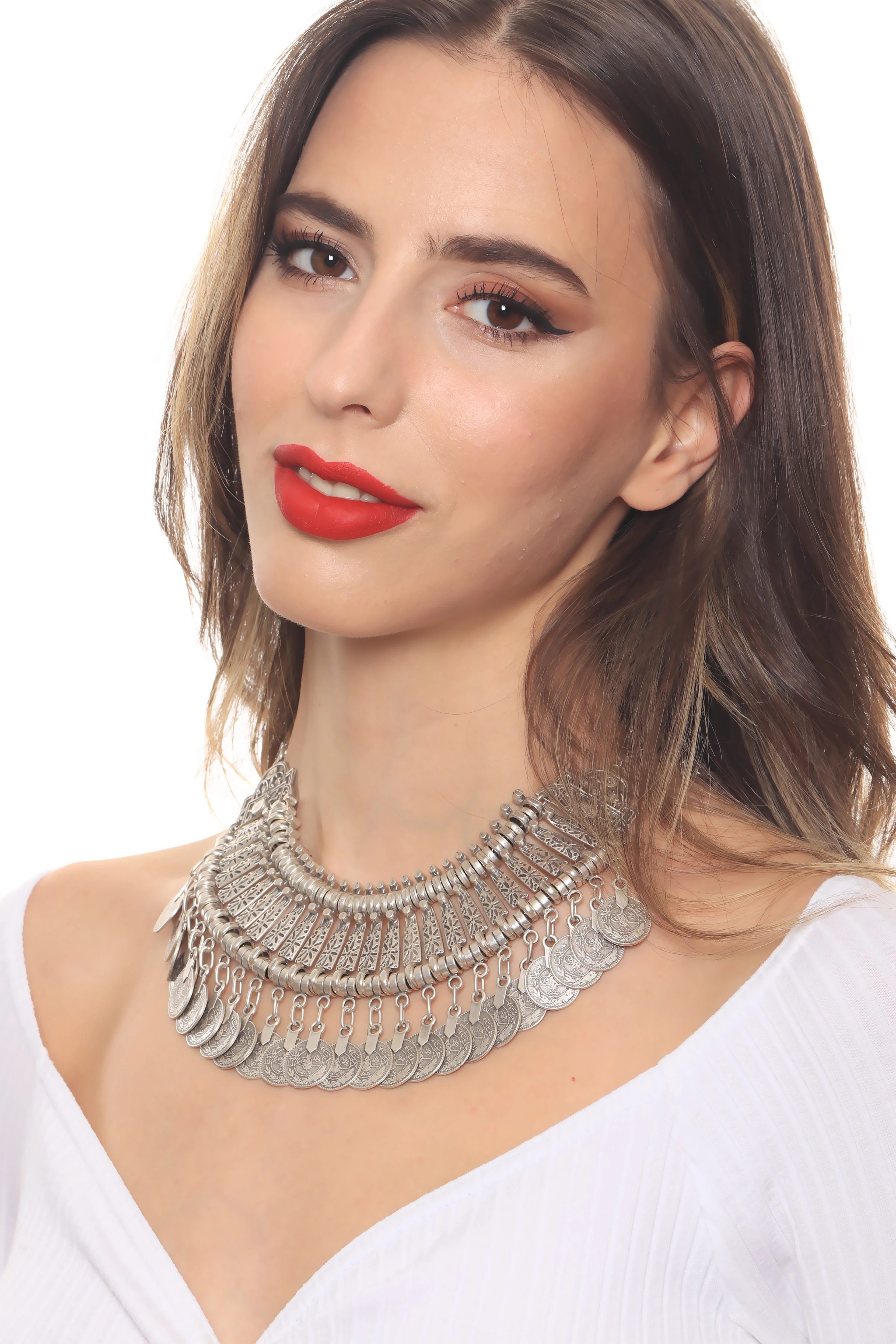 Labalaba Kadın Antik Gümüş Kaplama Tuğra Detaylı Bohem Kolye