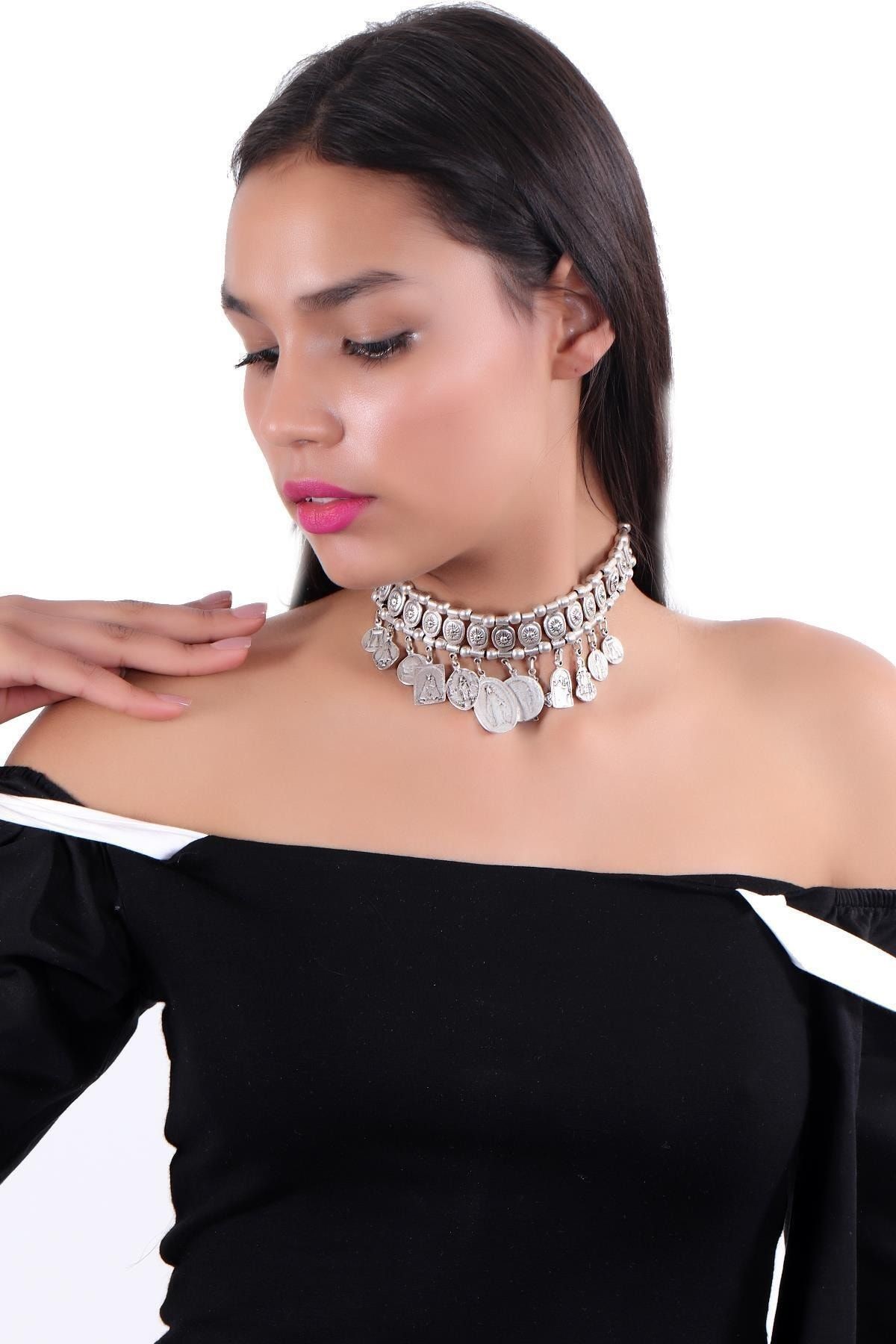 Kadın Antik Gümüş Kaplama Madalyon Charm  Choker