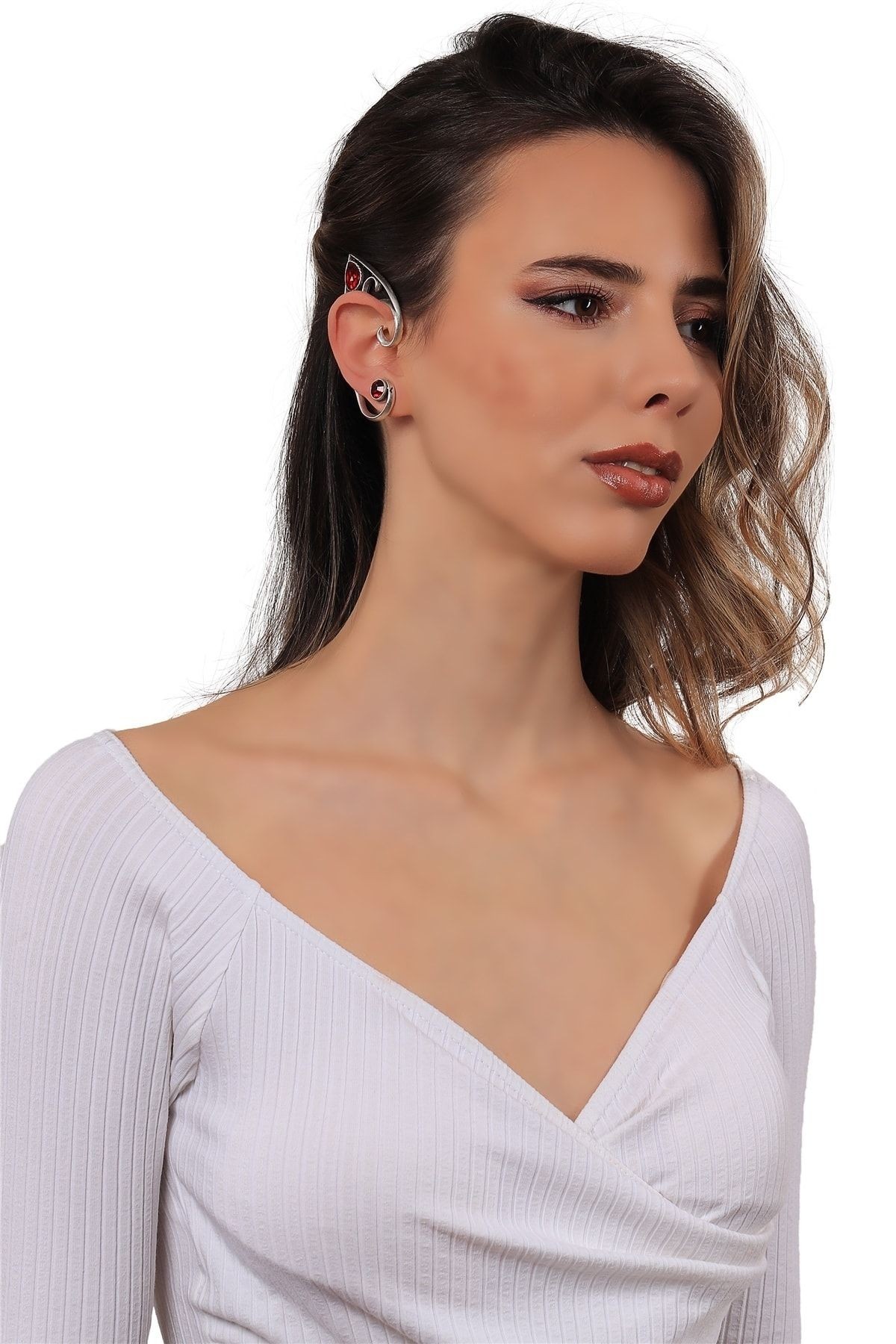 Kadın Antik Gümüş Kaplama Çivili Model Kırmızı Kristal Kesme Taşlı Ear Cuff Sağ Kulak Küpe