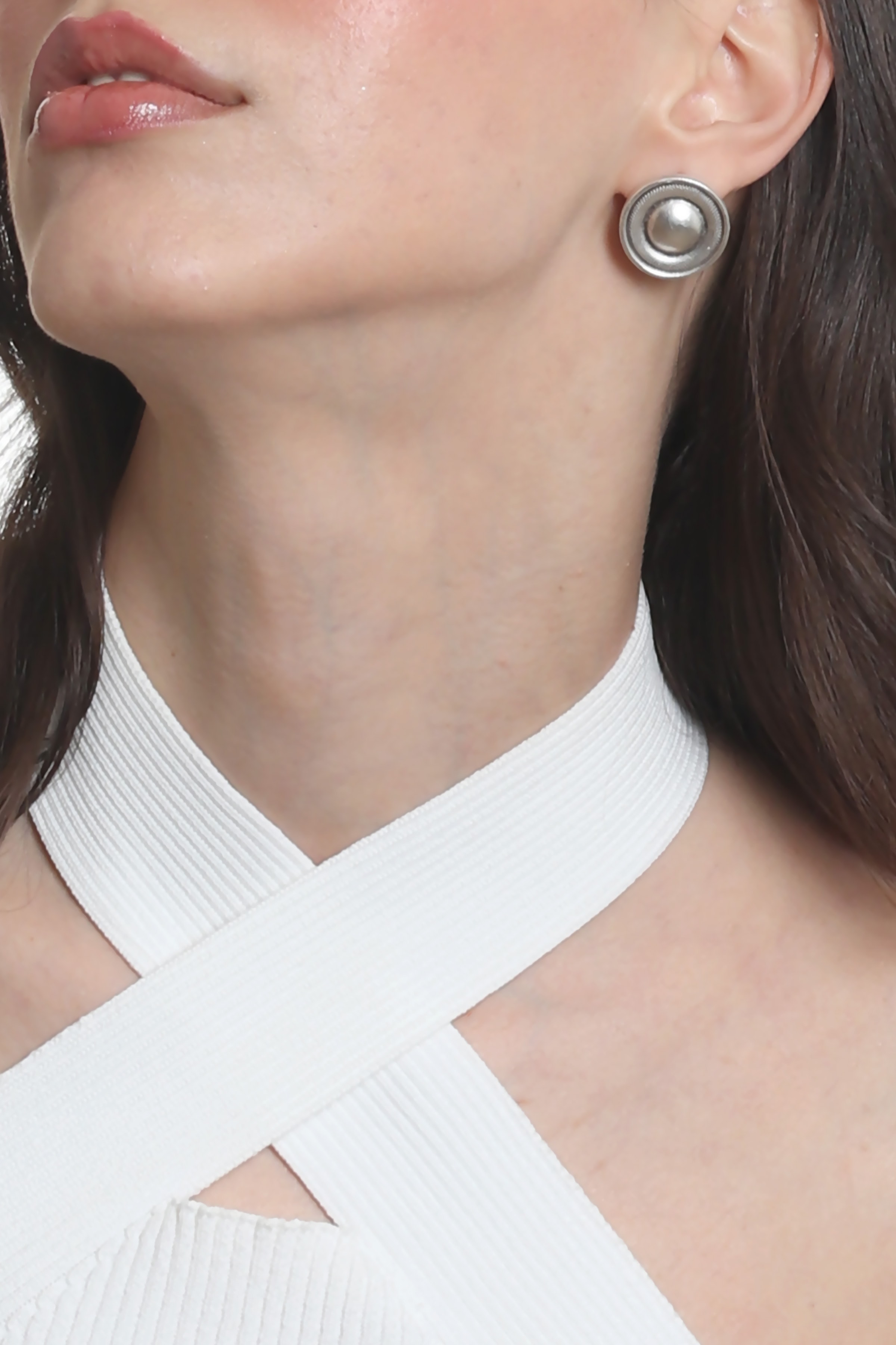 Labalaba Kadın Antik Gümüş Kaplama Çivili Model Düğme Küpe