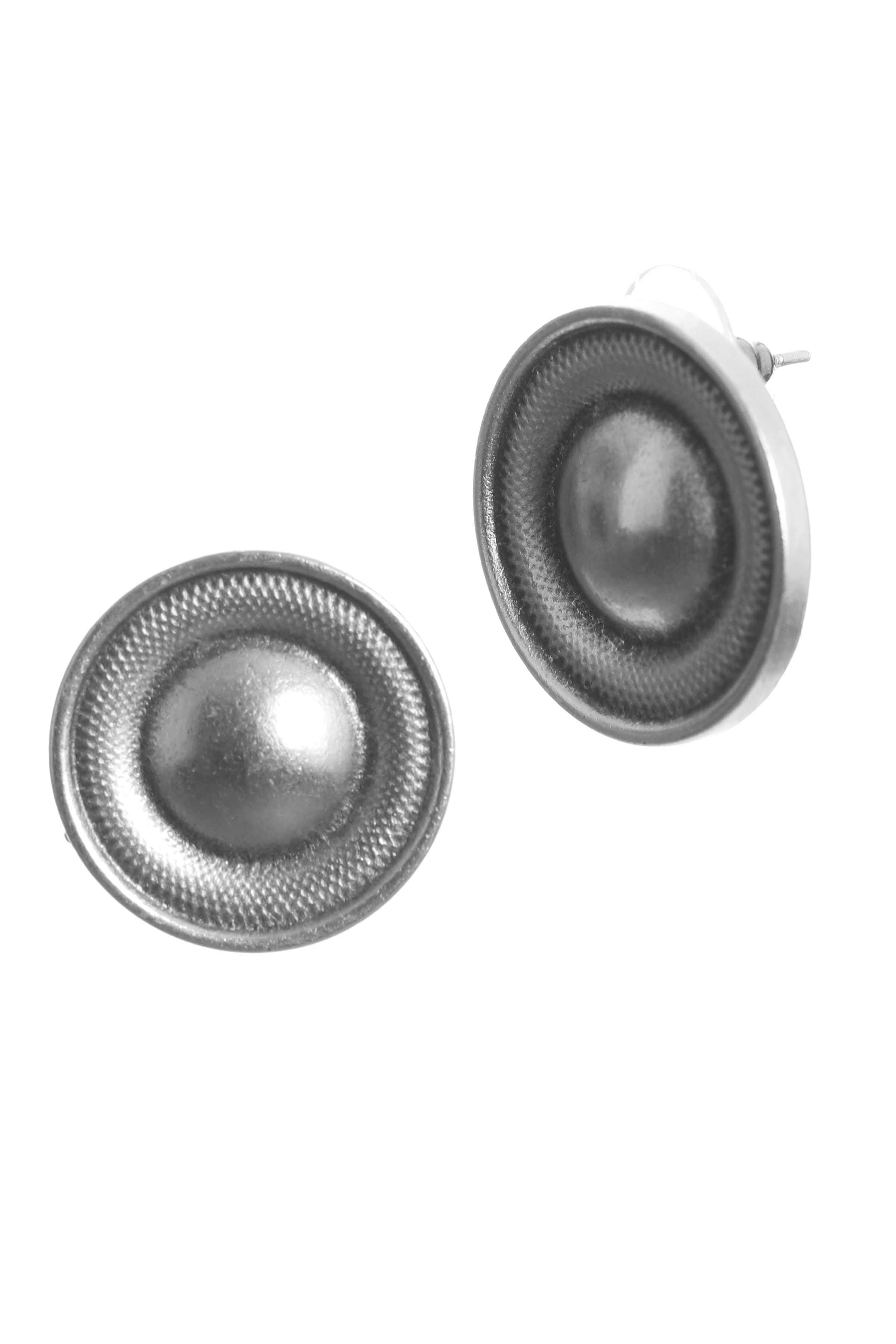 Labalaba Kadın Antik Gümüş Kaplama Çivili Model Düğme Küpe