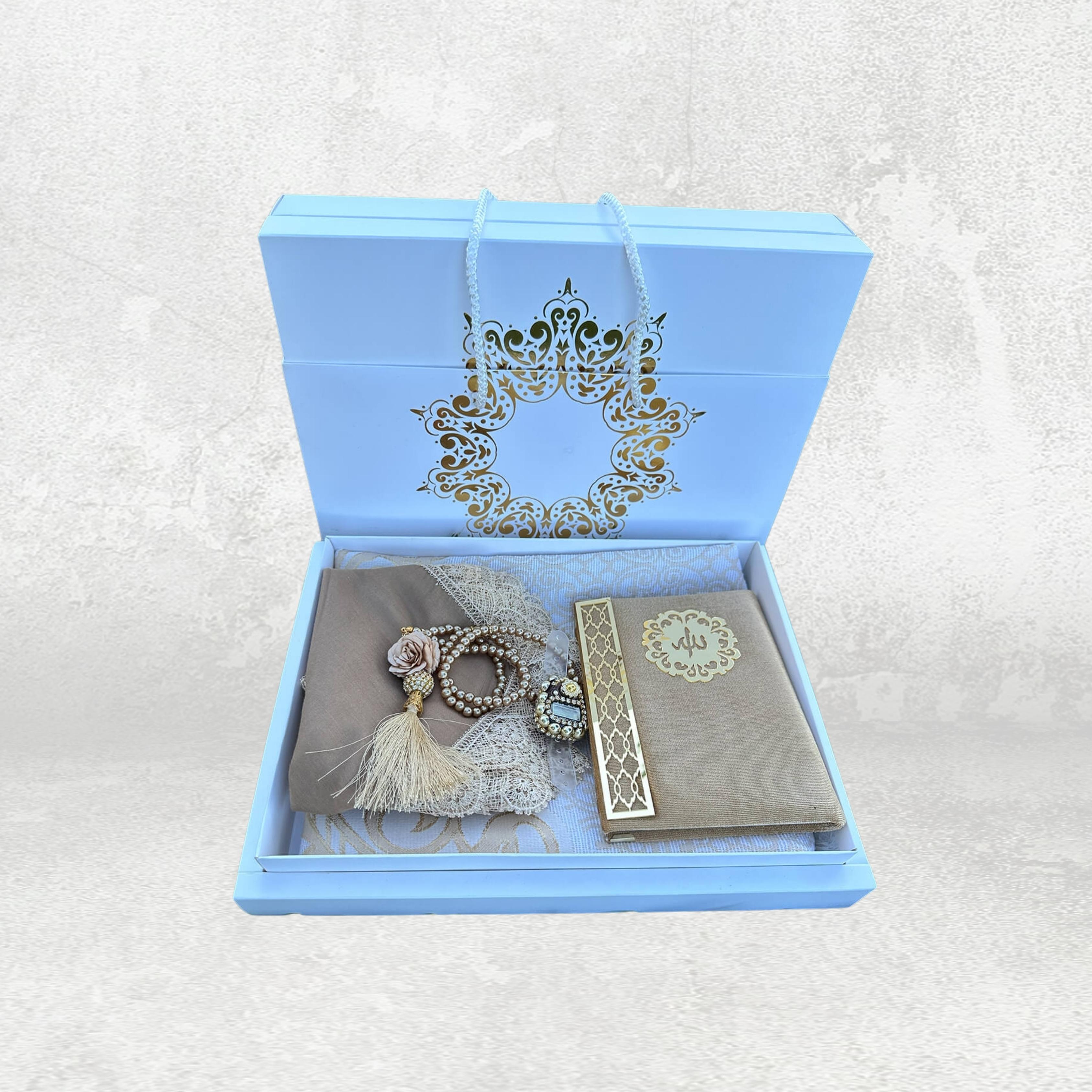 Çantalı & Kutulu Hediyelik Yasin Seti (Gold)