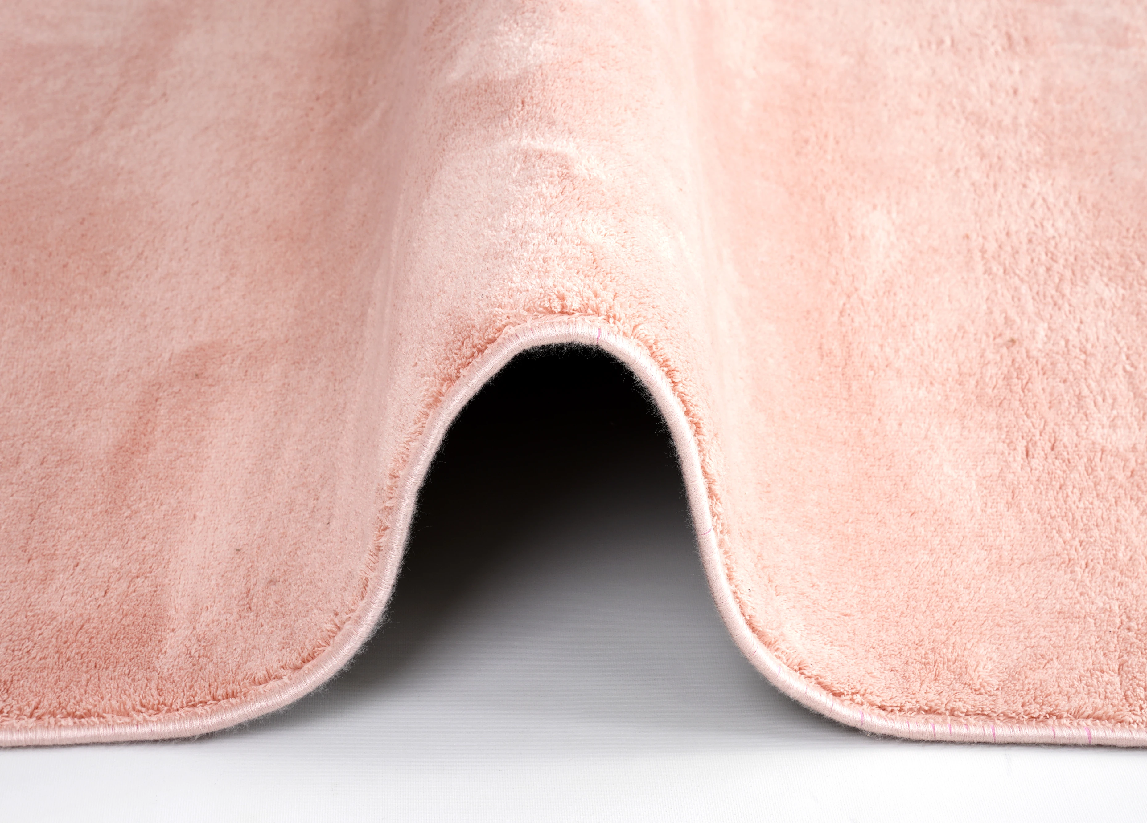 Luna Pudra Peluş Halı