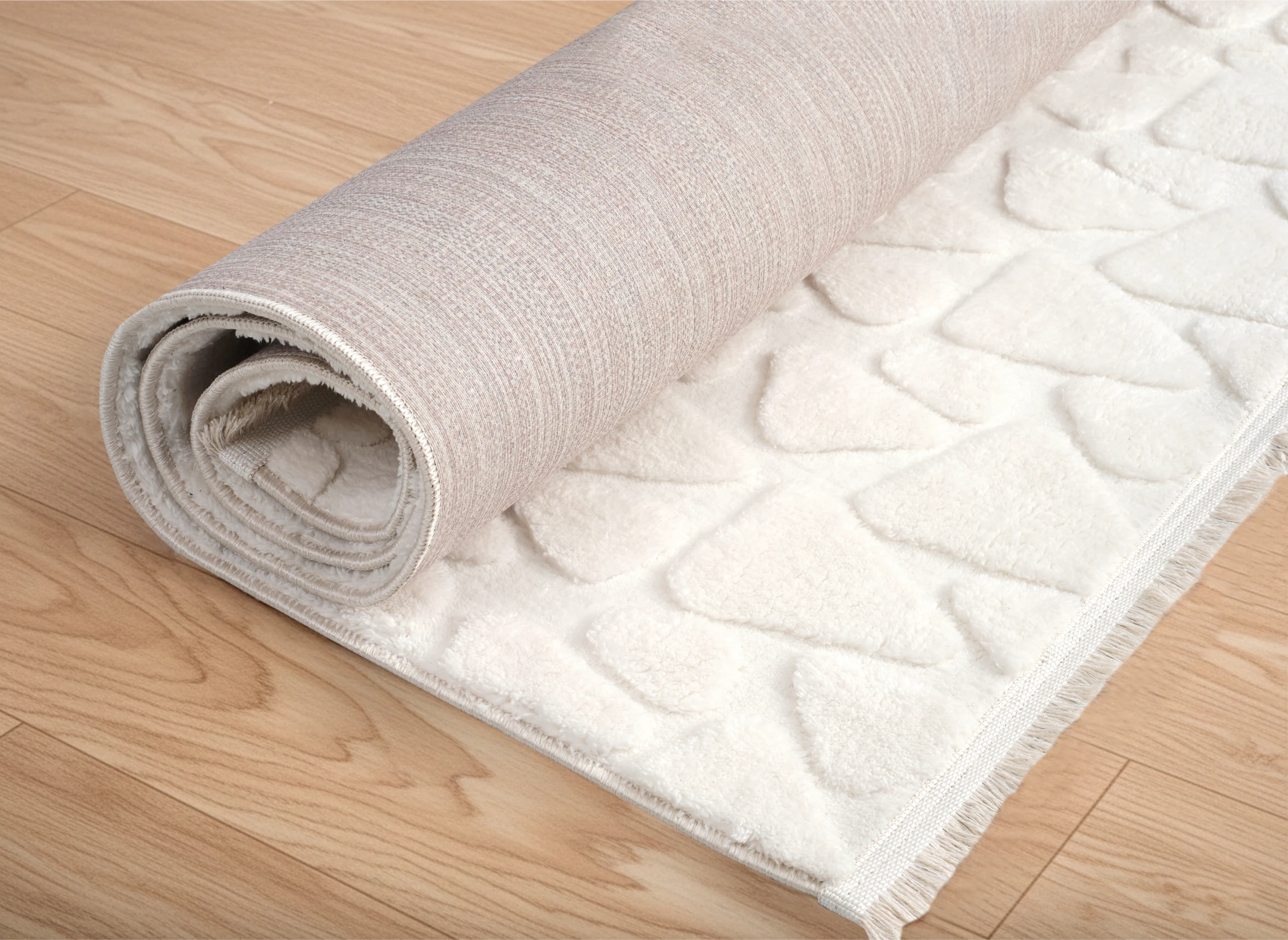 Tera Beyaz Peluş Halı