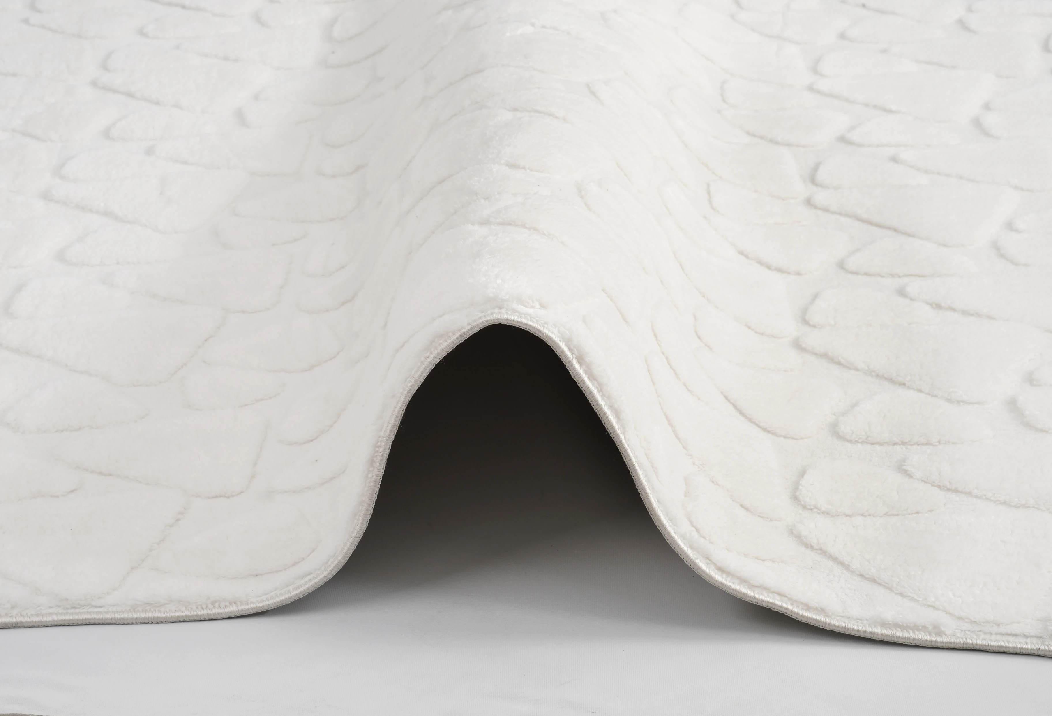 Tera Beyaz Peluş Halı