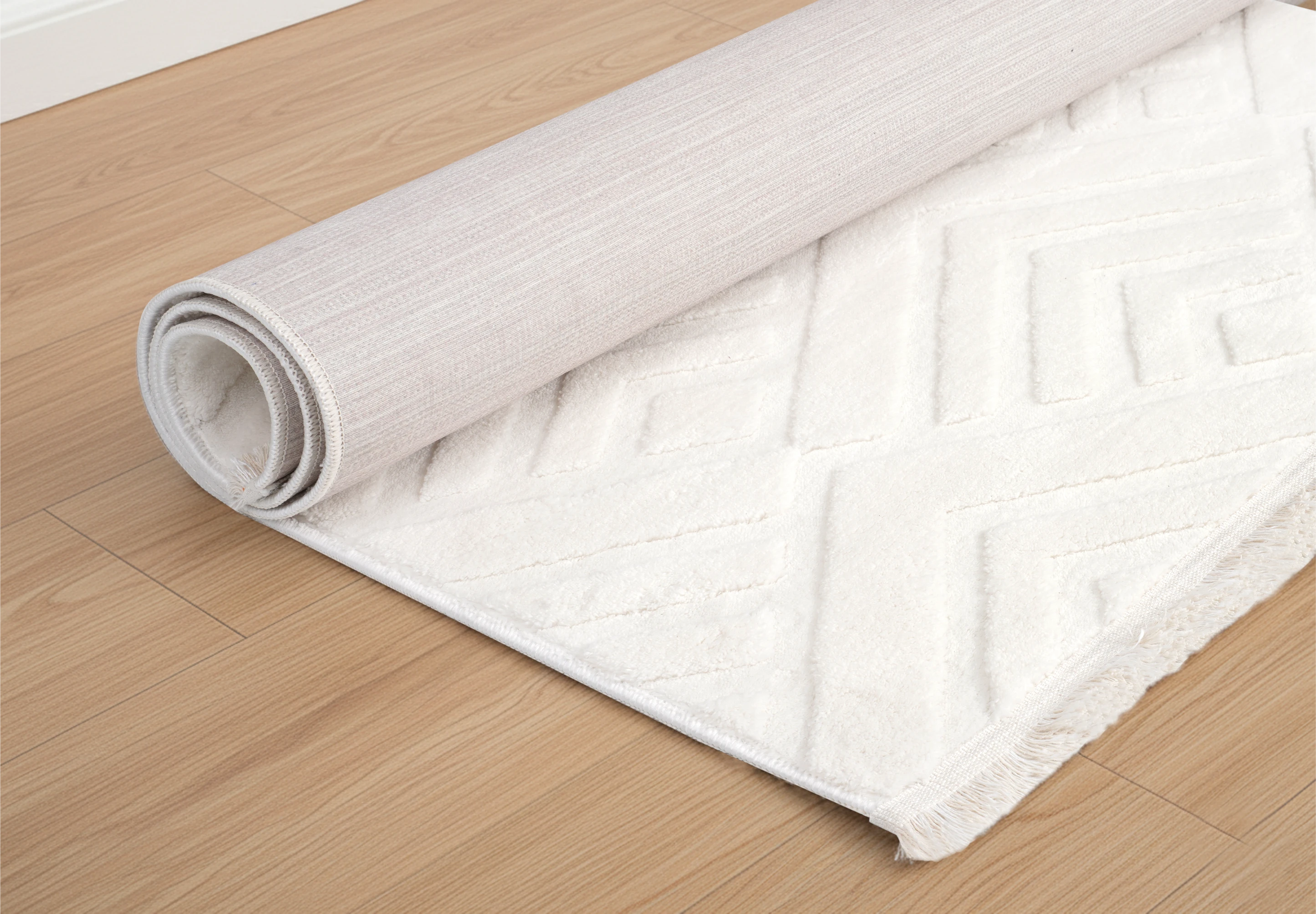 Line Beyaz Peluş Halı