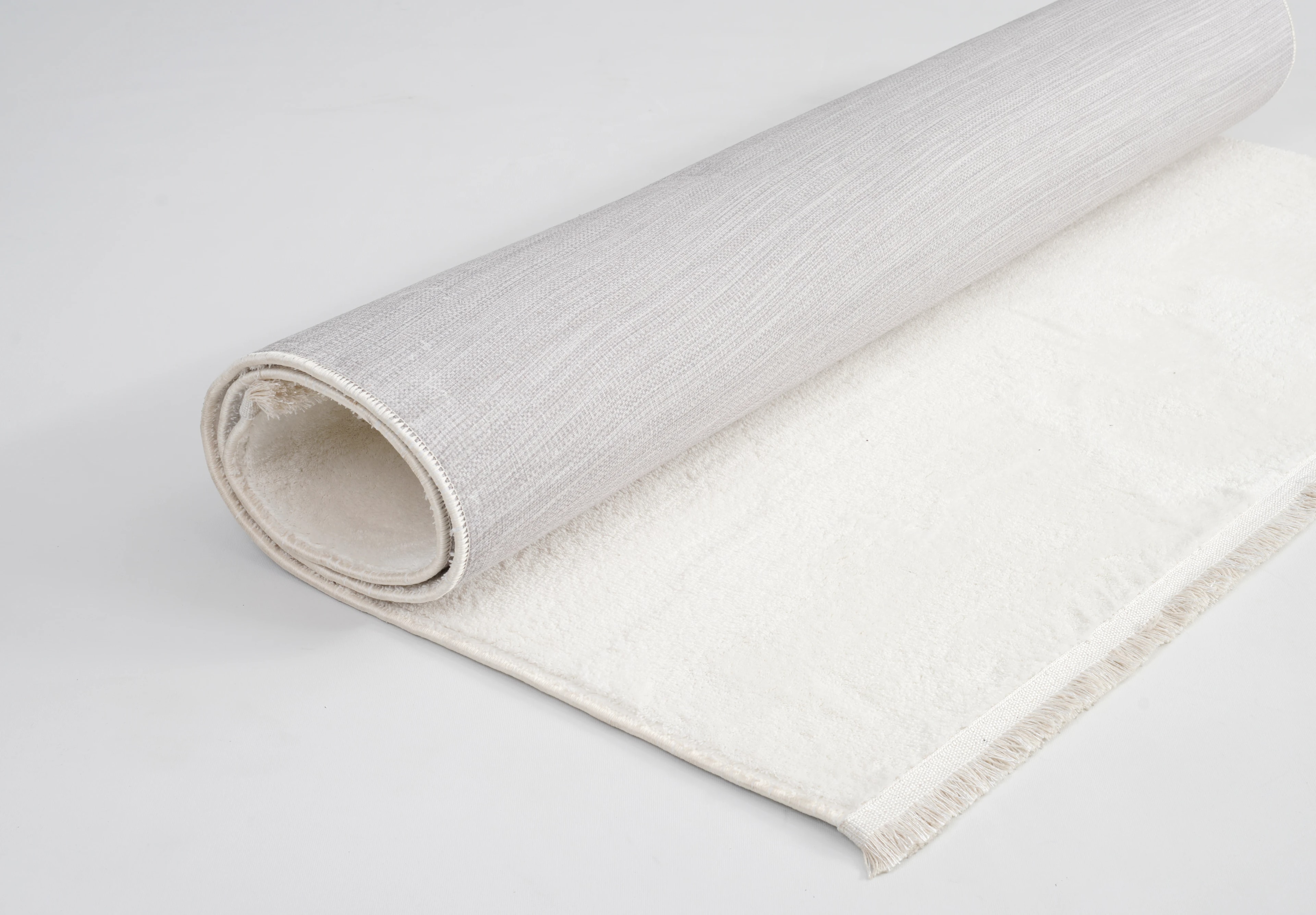 Luna Beyaz Peluş Halı