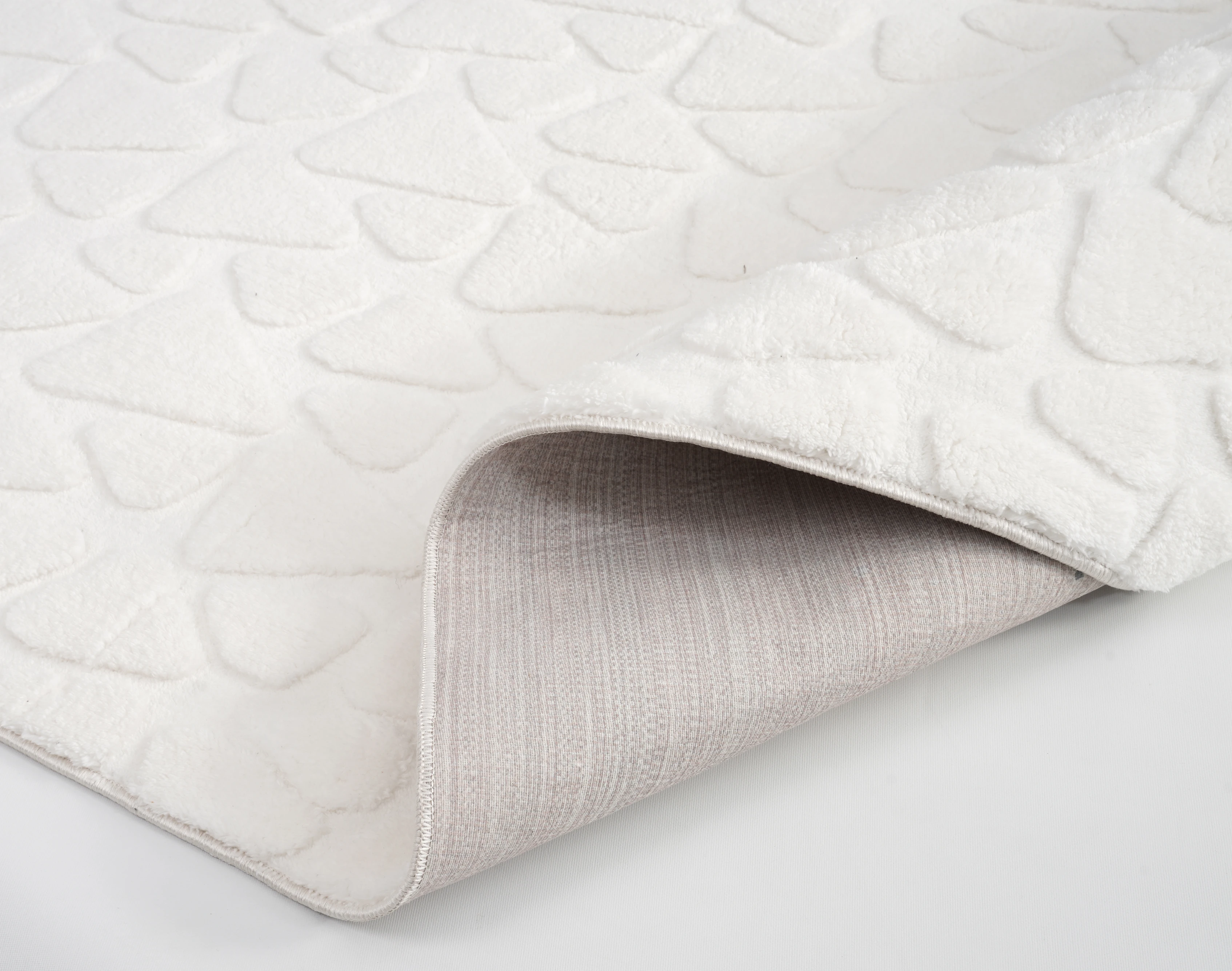 Tera Beyaz Peluş Halı