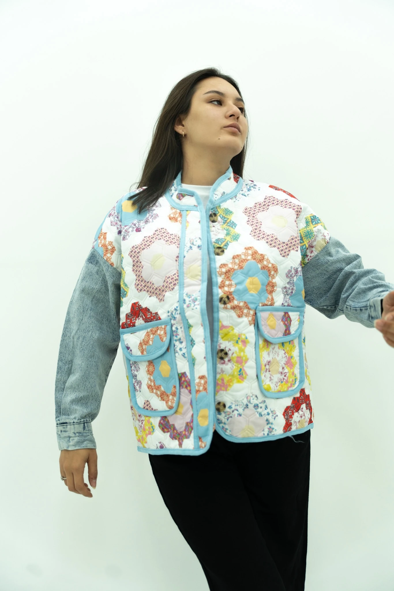 Kot Detaylı Desenli Kapitone Ceket