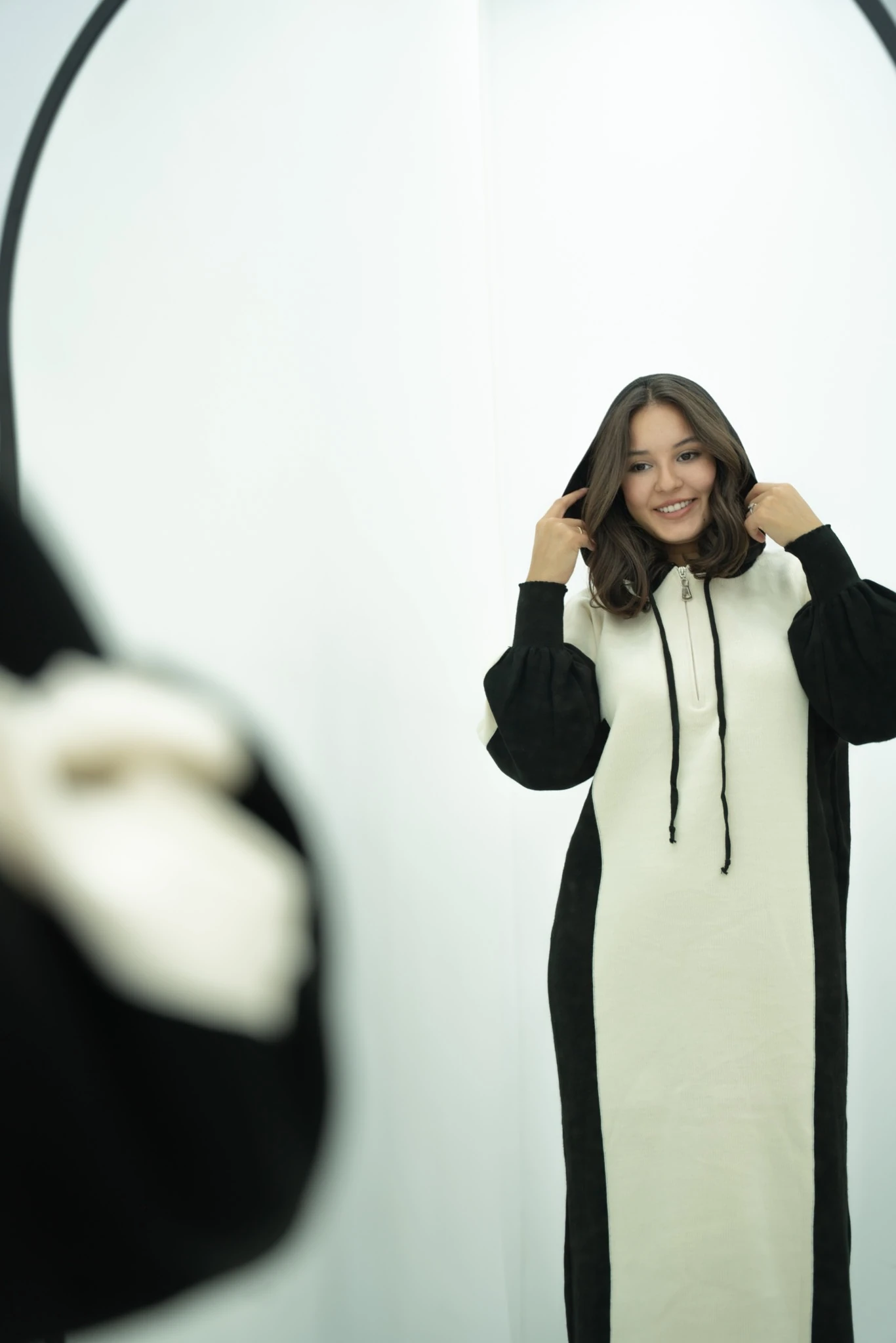 Kapüşonlu Triko Elbise 