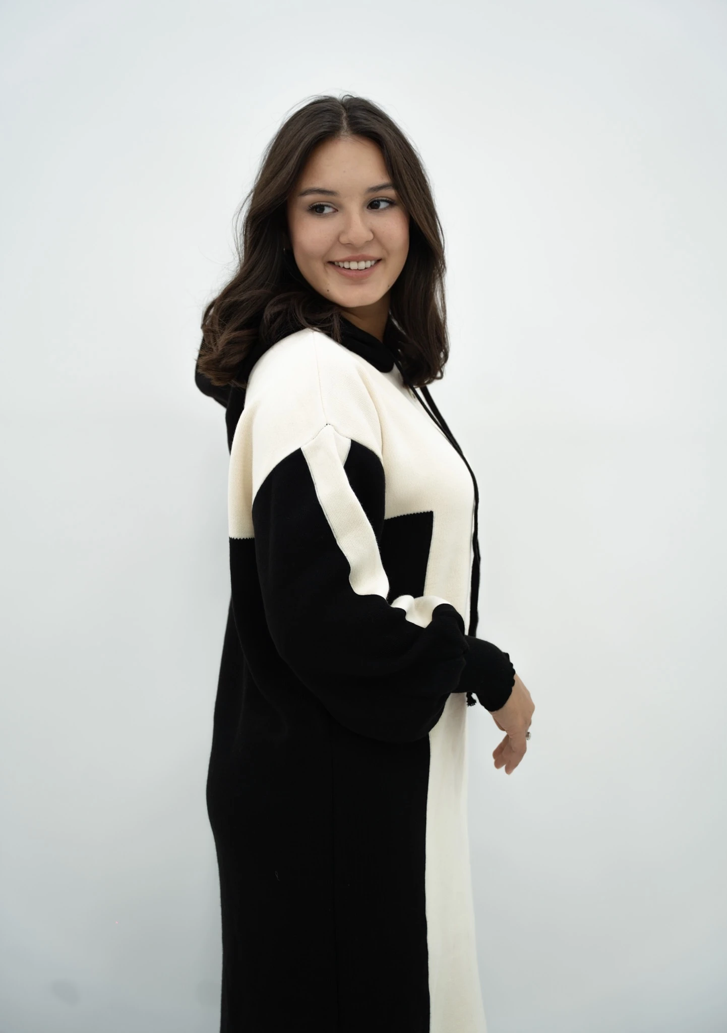 Kapüşonlu Triko Elbise 