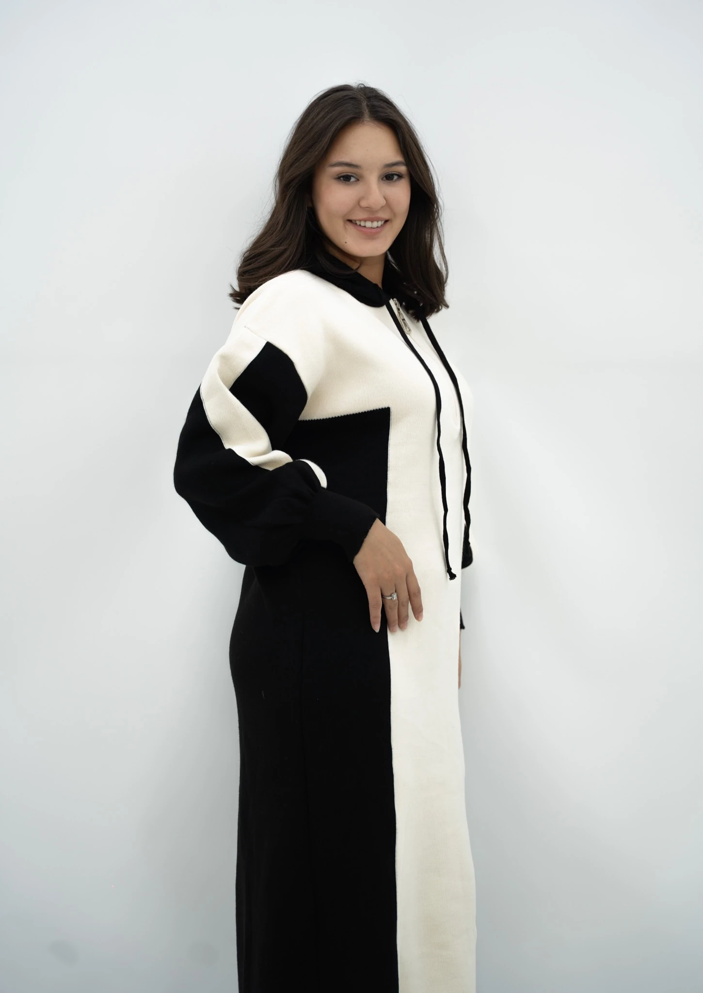 Kapüşonlu Triko Elbise 