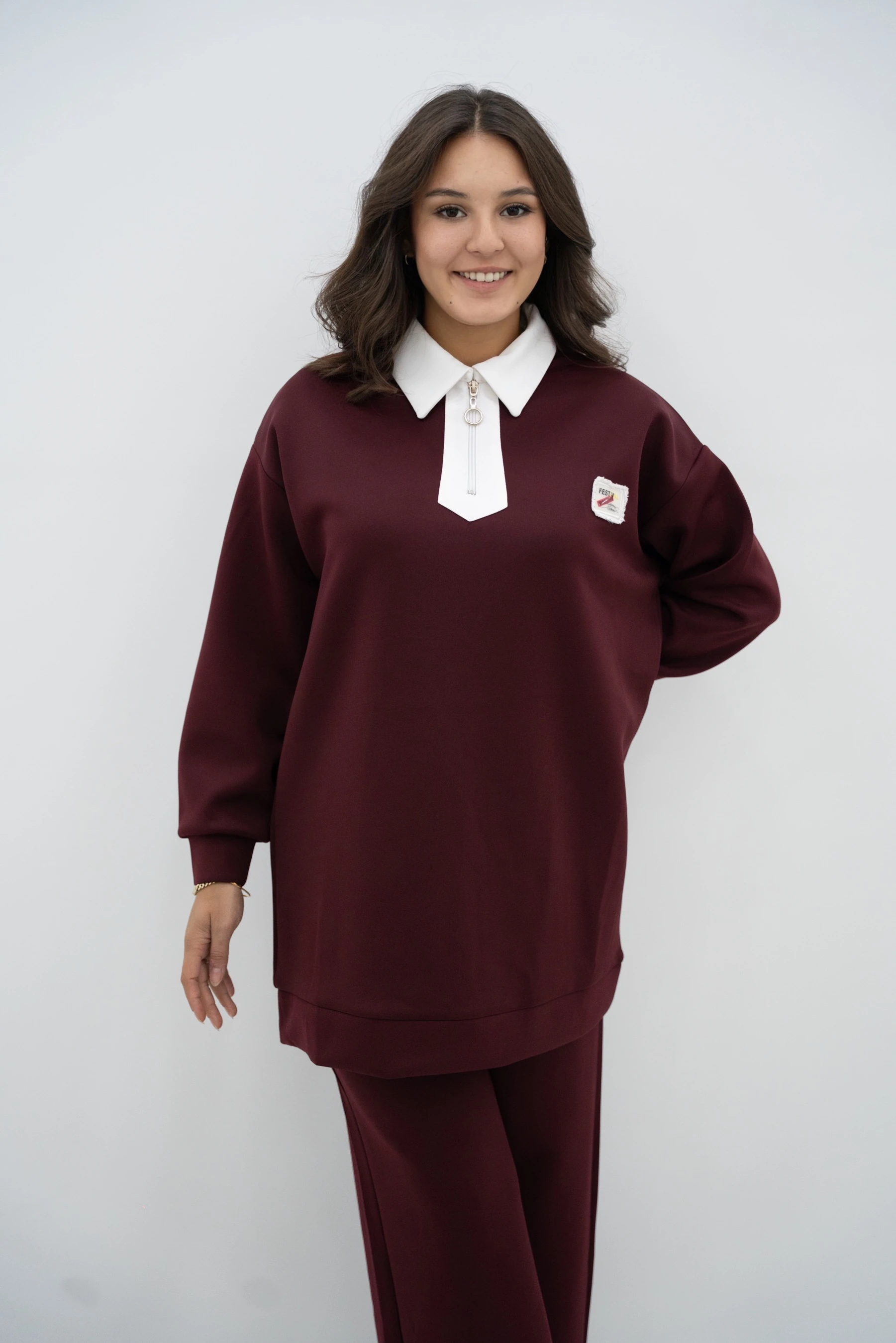 Yaka Detaylı Scuba Takım