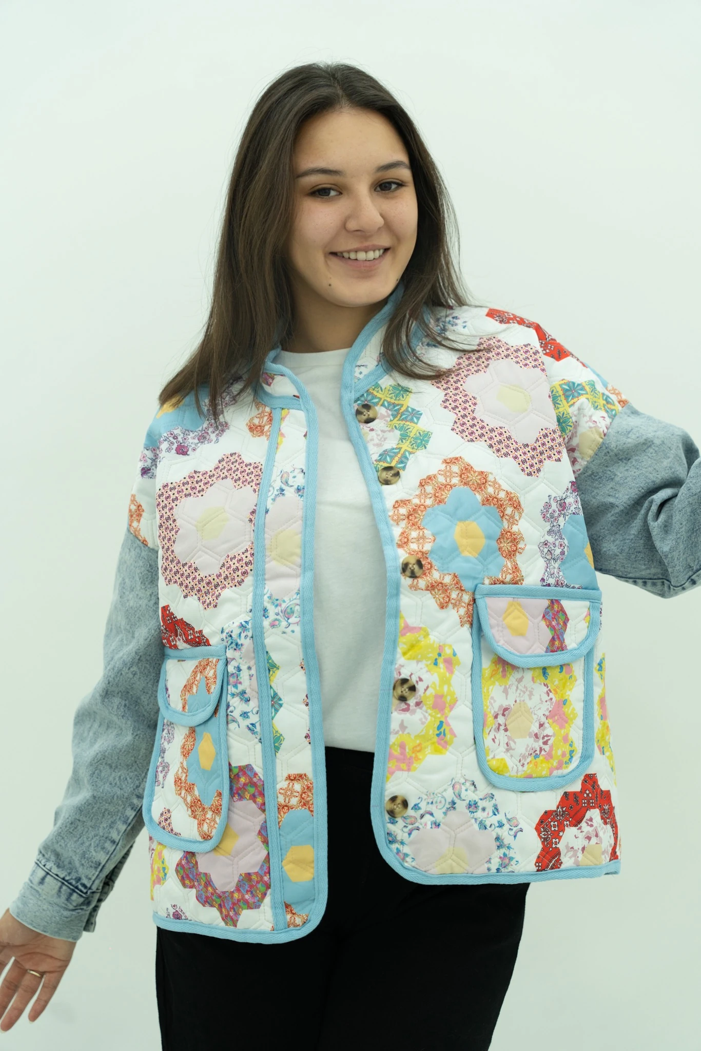 Kot Detaylı Desenli Kapitone Ceket