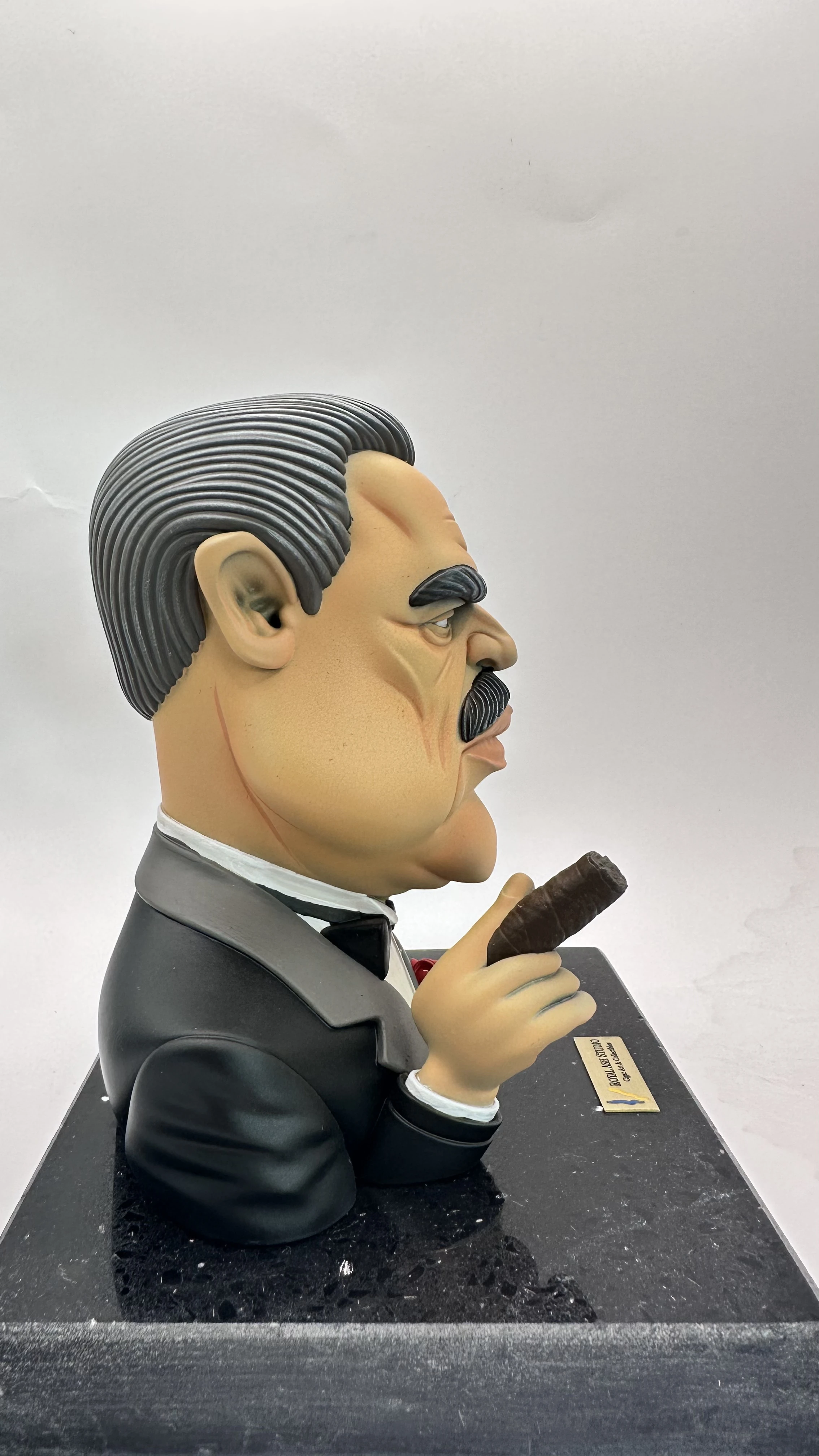 DON VITO ENJOYING HIS CIGAR QUARTZ SCULPTURE MASTER EDITION 