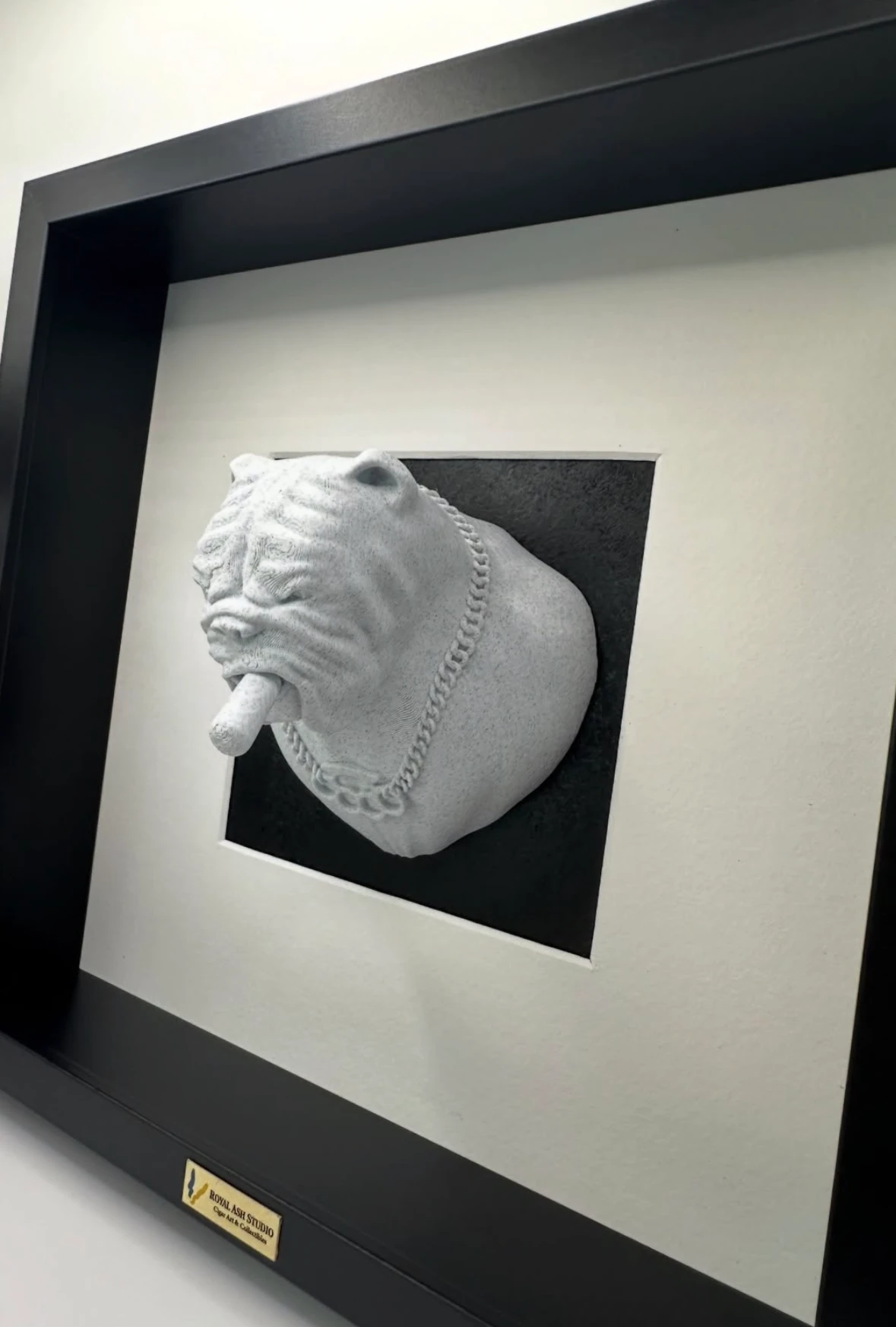 Boss In The Frame Marble Edition