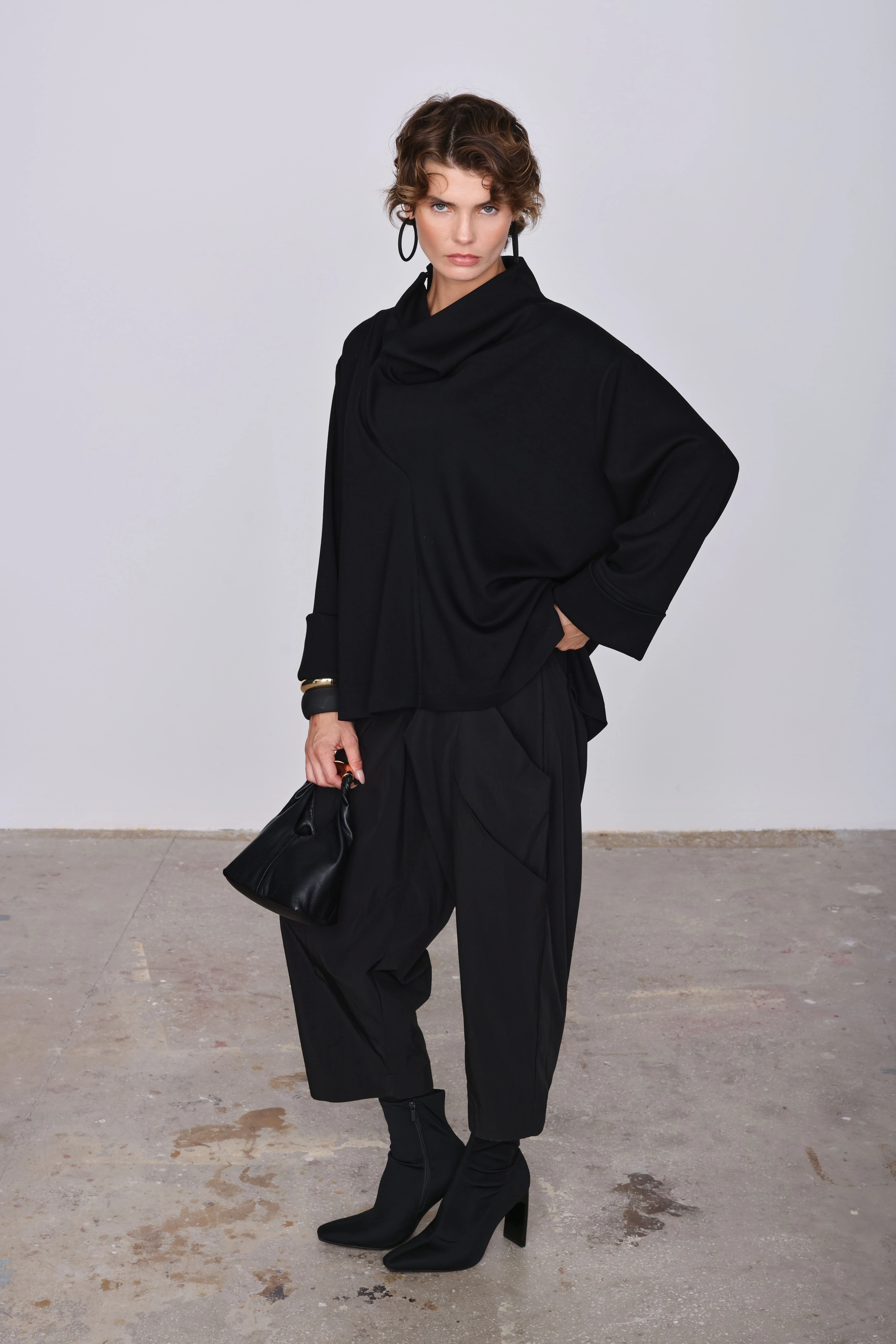 Journey Close Pant Black