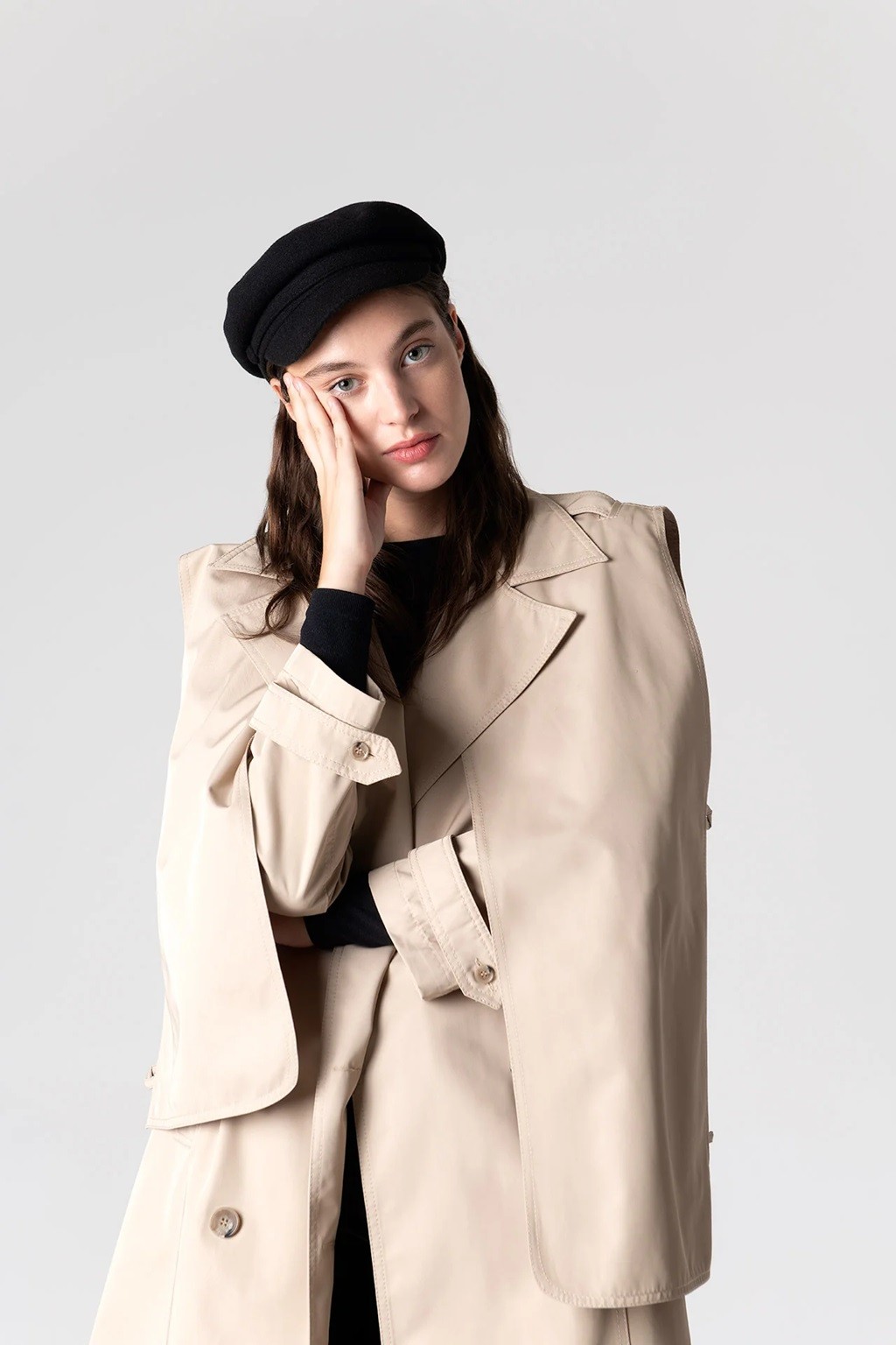 Beatrice Asymmetric Piece Trenchcoat - Light Beige