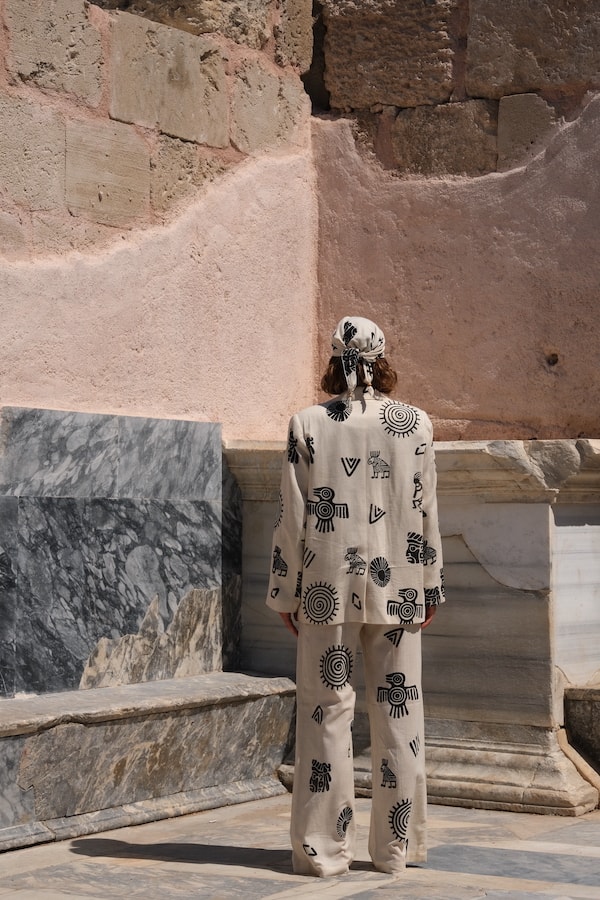 YIN OVERSIZE JACKET